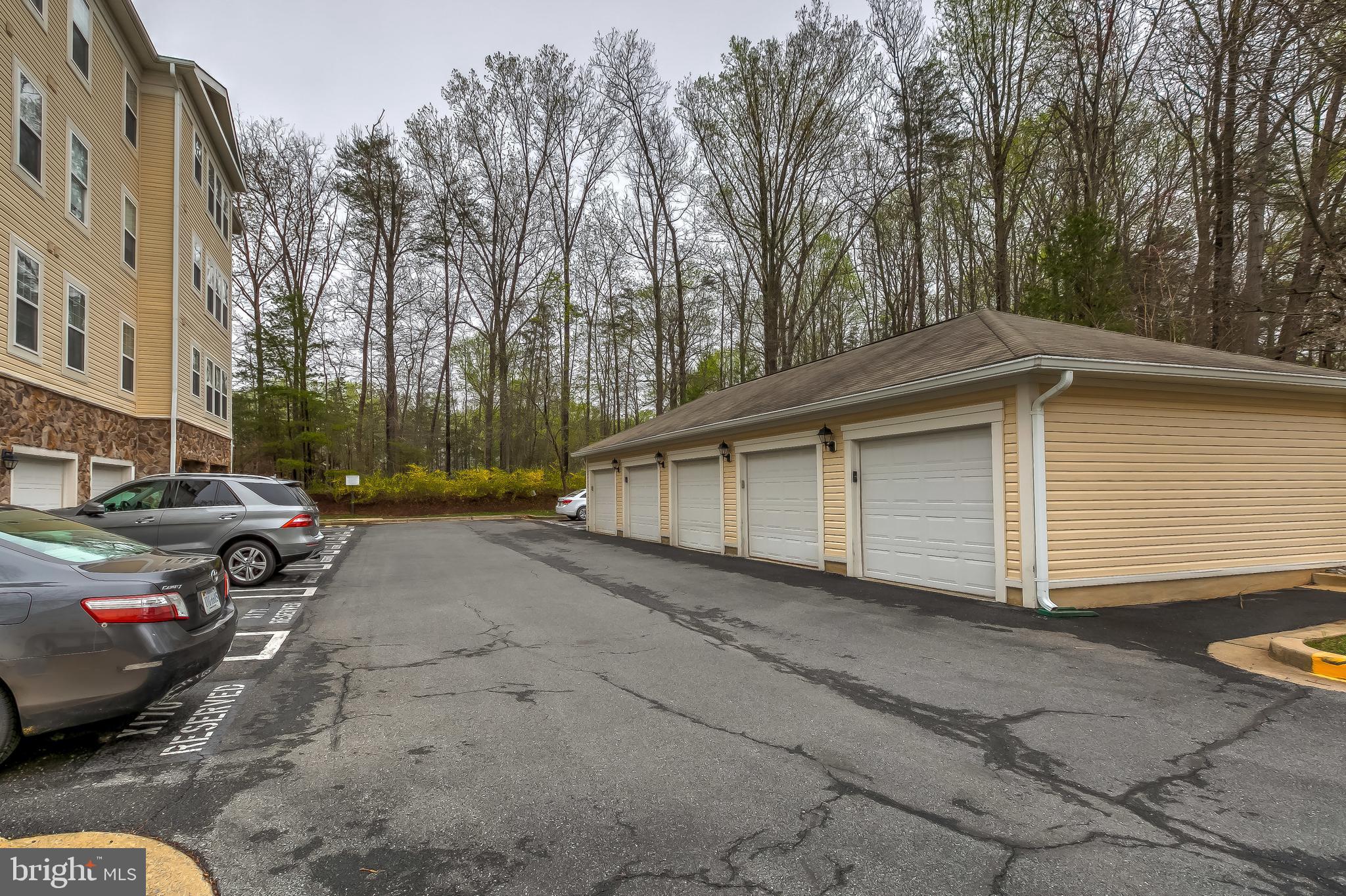 LAKELAND RIDGE - Residential