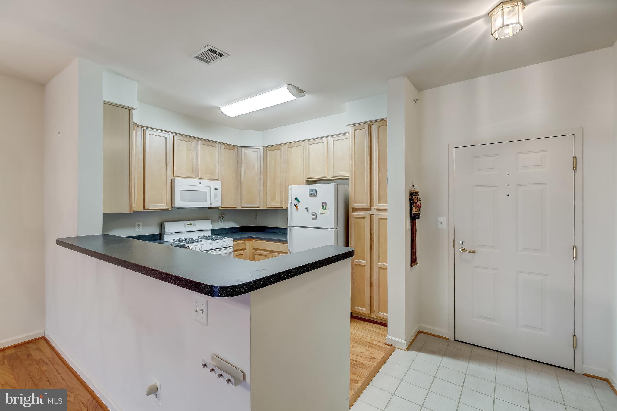 LAKELAND RIDGE - Residential