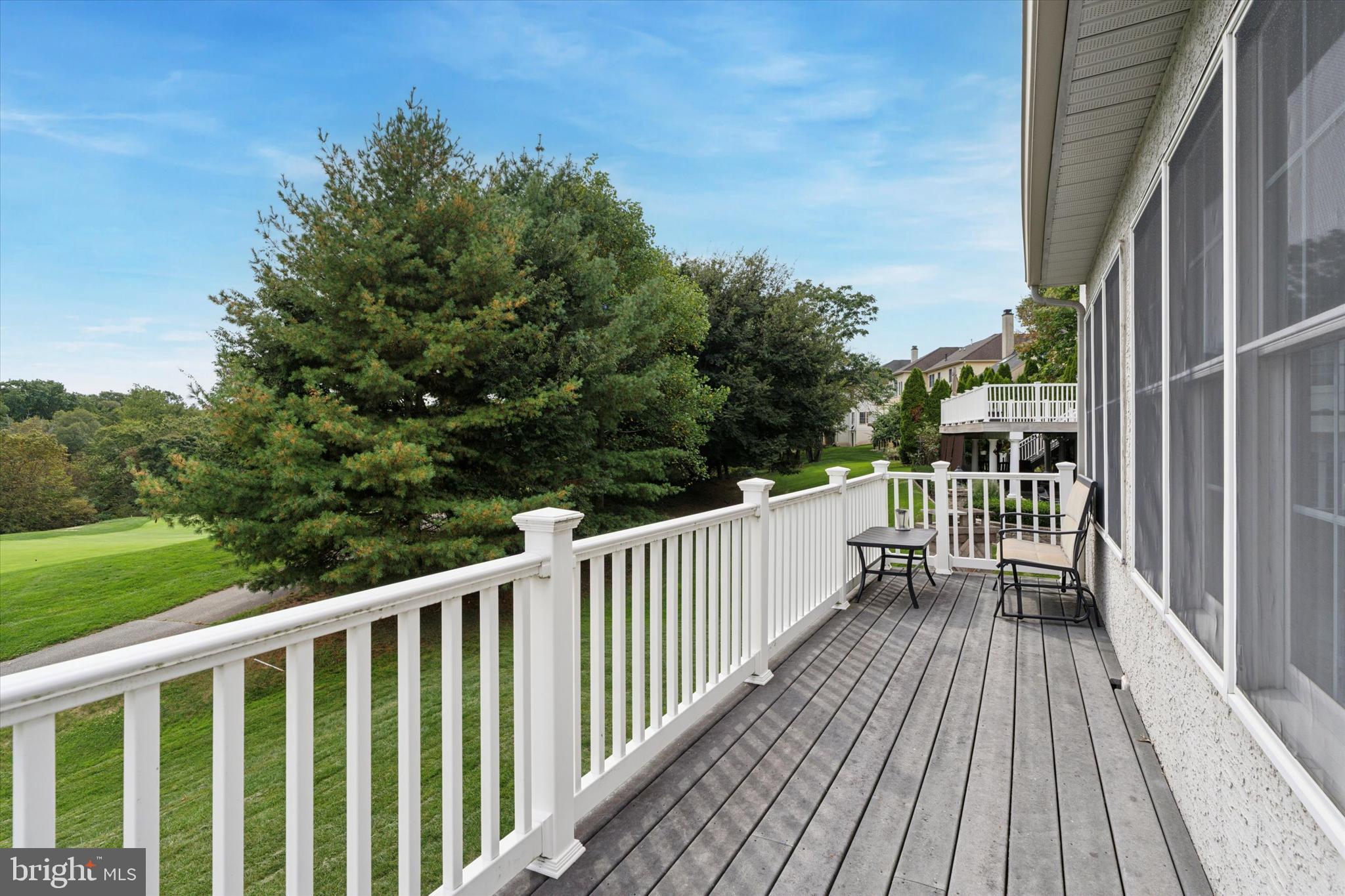 RIVERCREST - Residential