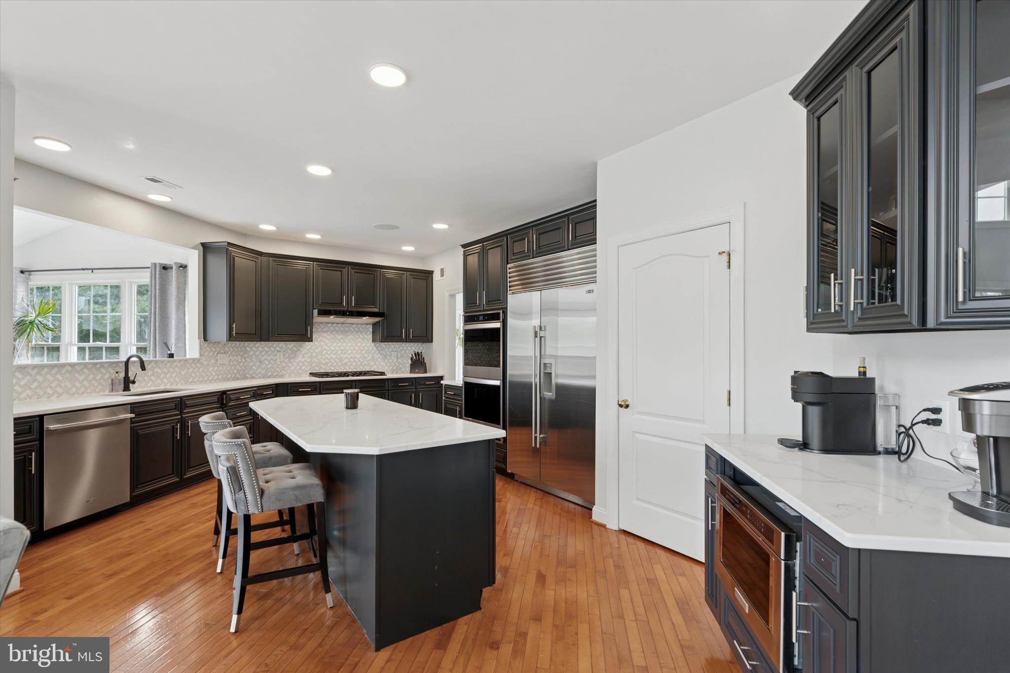 RIVERCREST - Residential