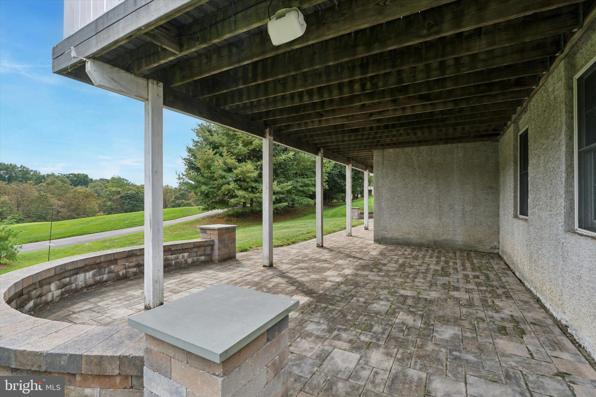 RIVERCREST - Residential