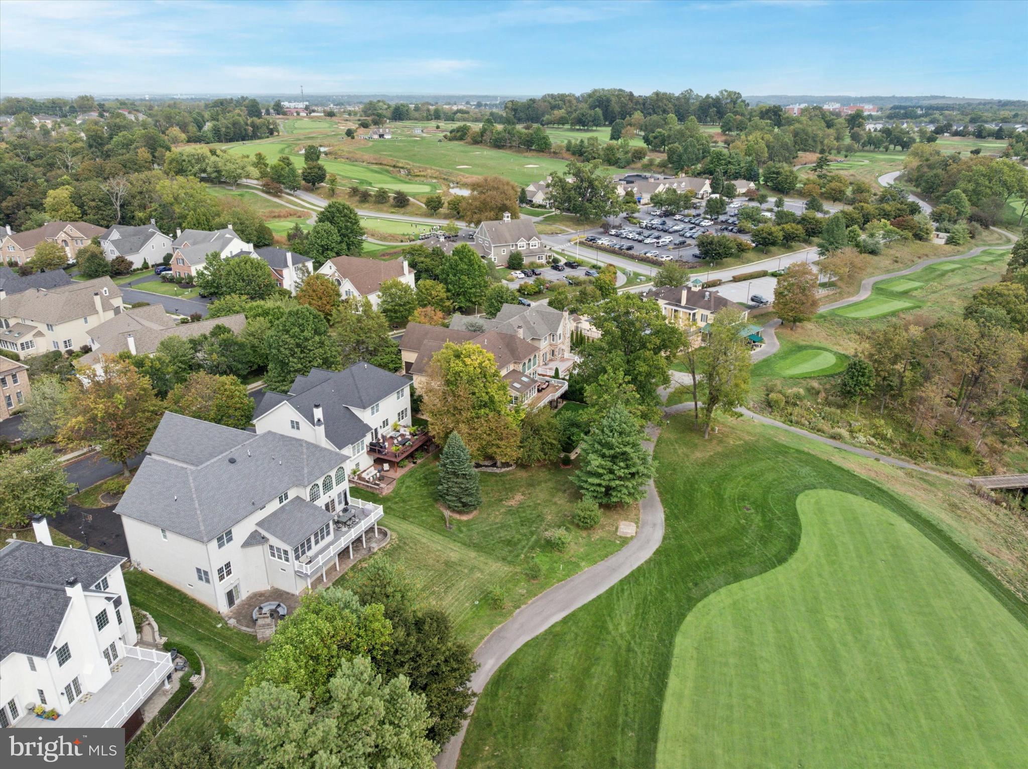 RIVERCREST - Residential