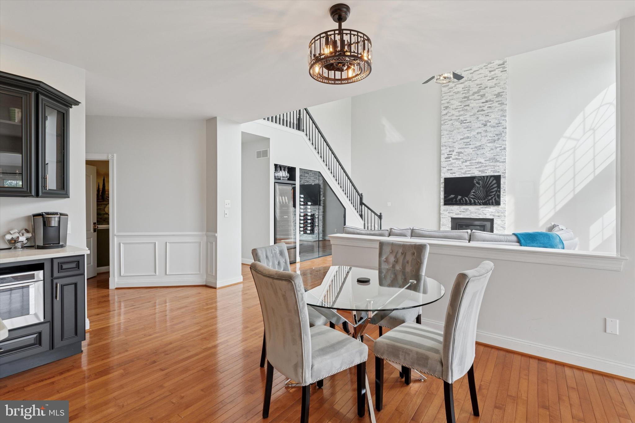 RIVERCREST - Residential