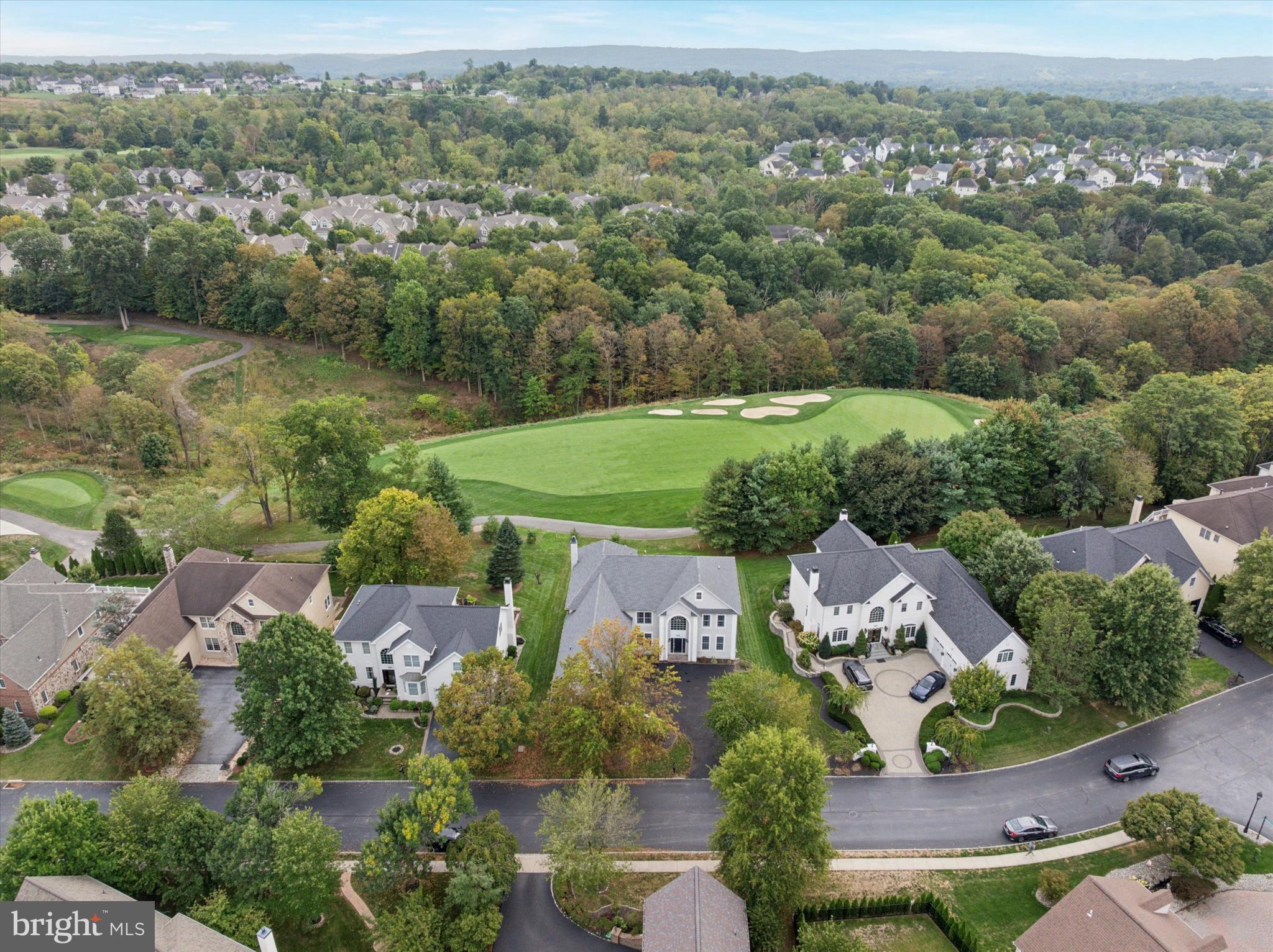 RIVERCREST - Residential