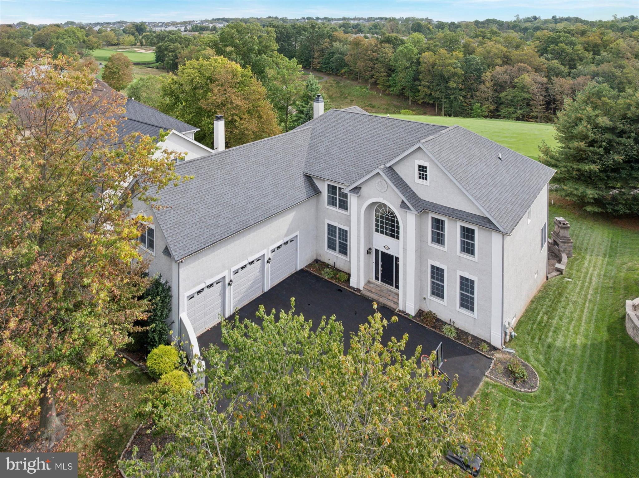 RIVERCREST - Residential