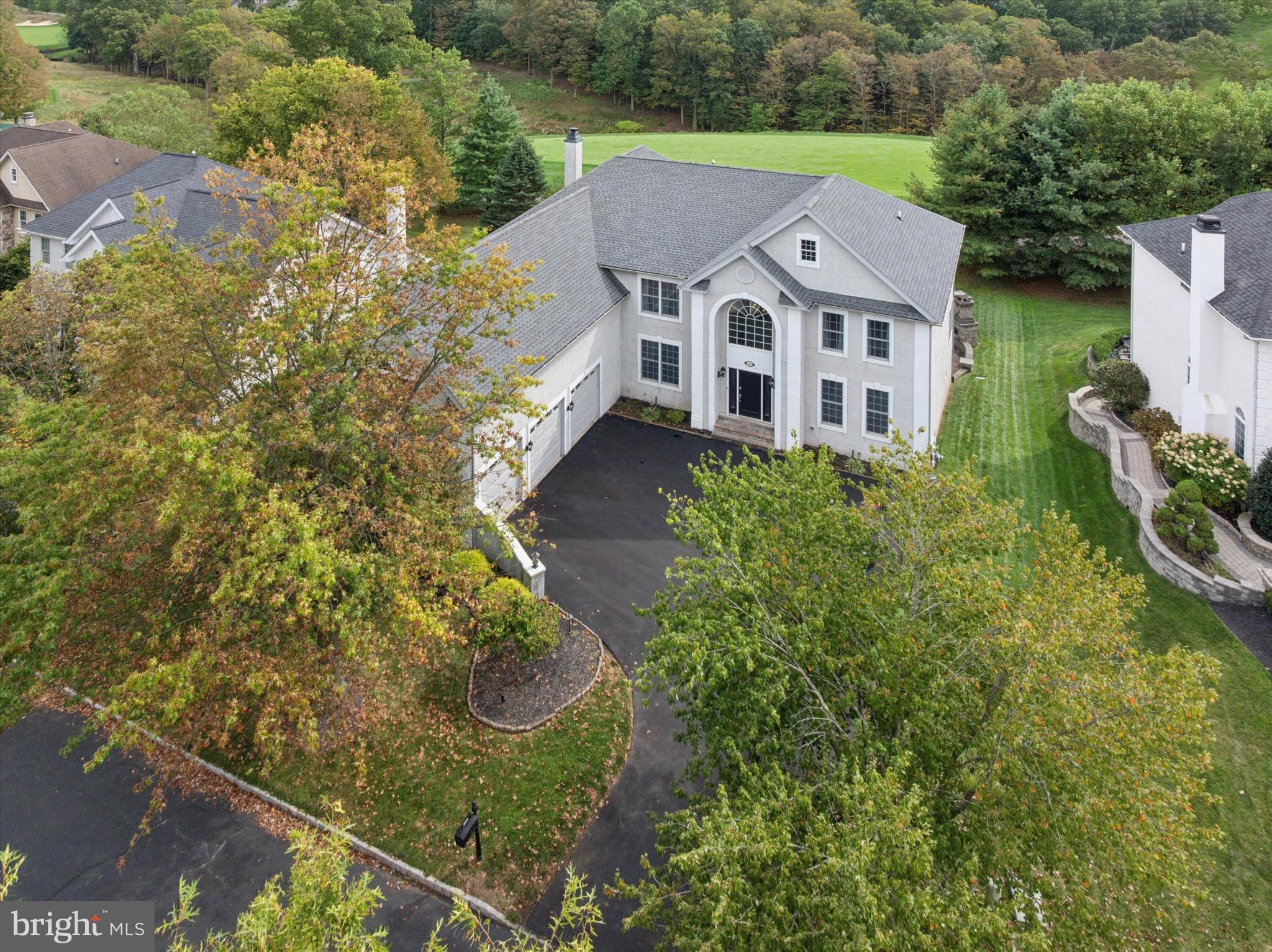 RIVERCREST - Residential