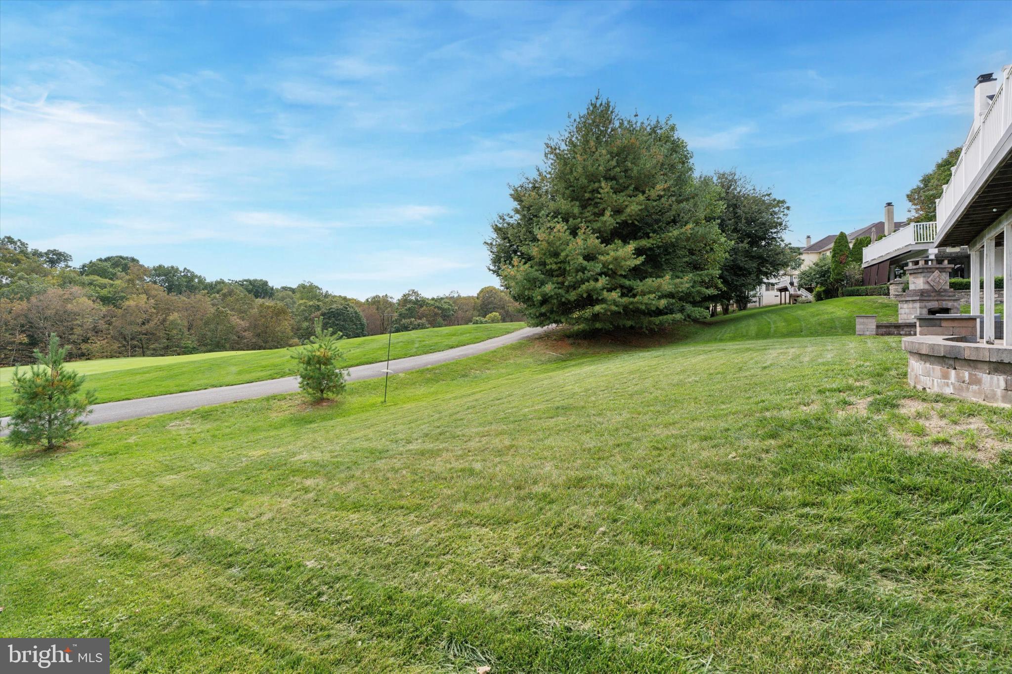 RIVERCREST - Residential