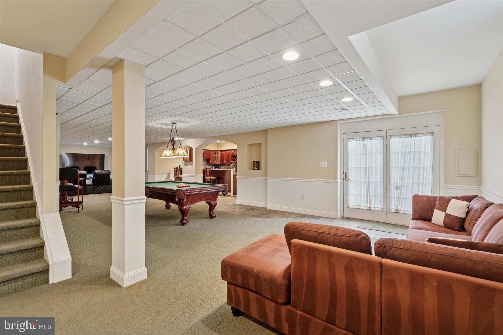 RIVERCREST - Residential