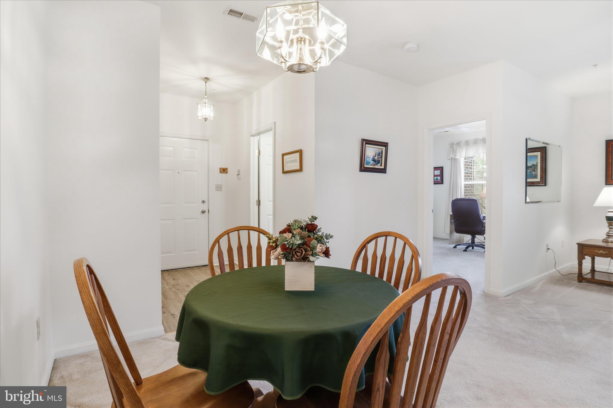 WATERSIDE - Residential