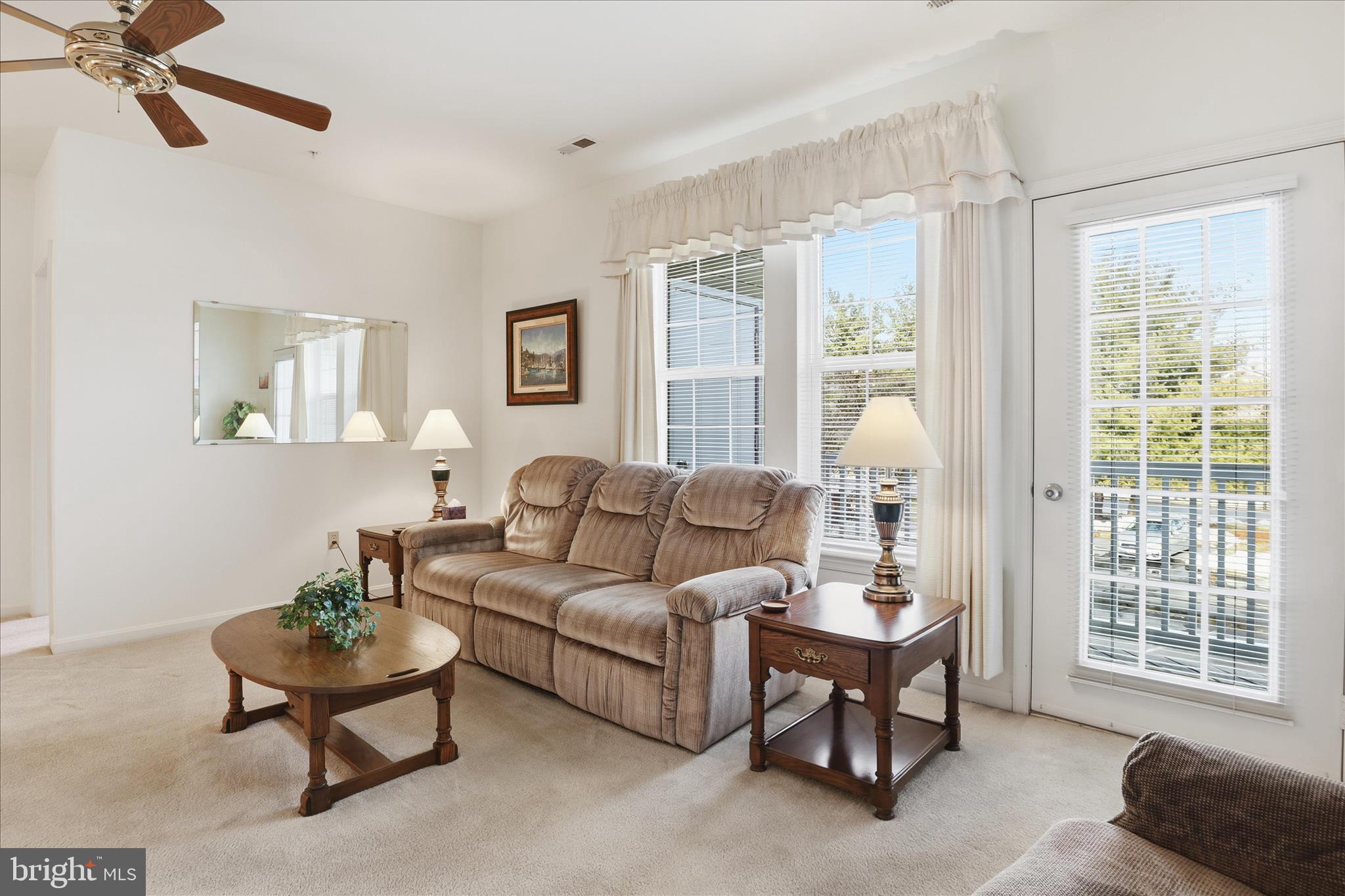 WATERSIDE - Residential