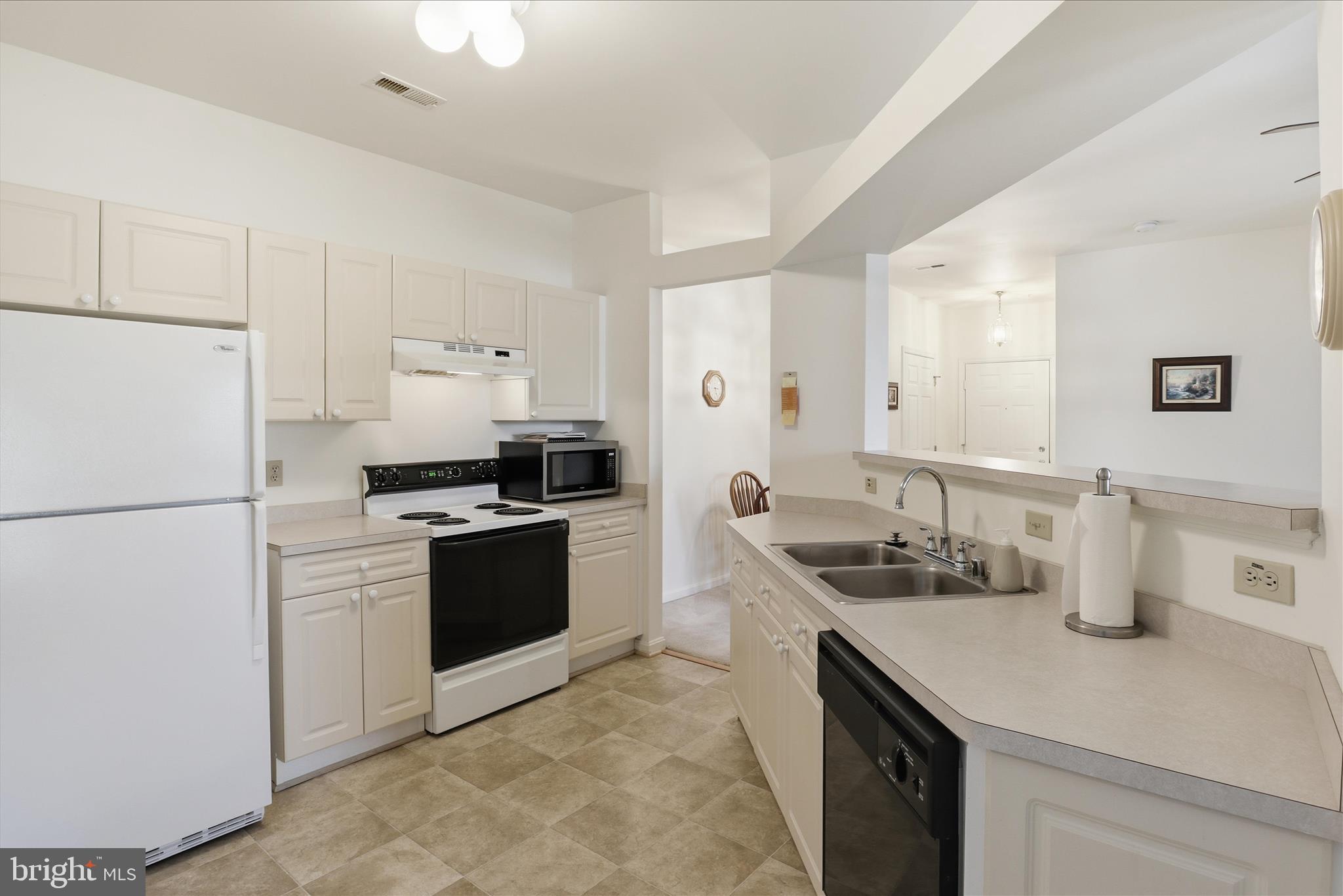 WATERSIDE - Residential