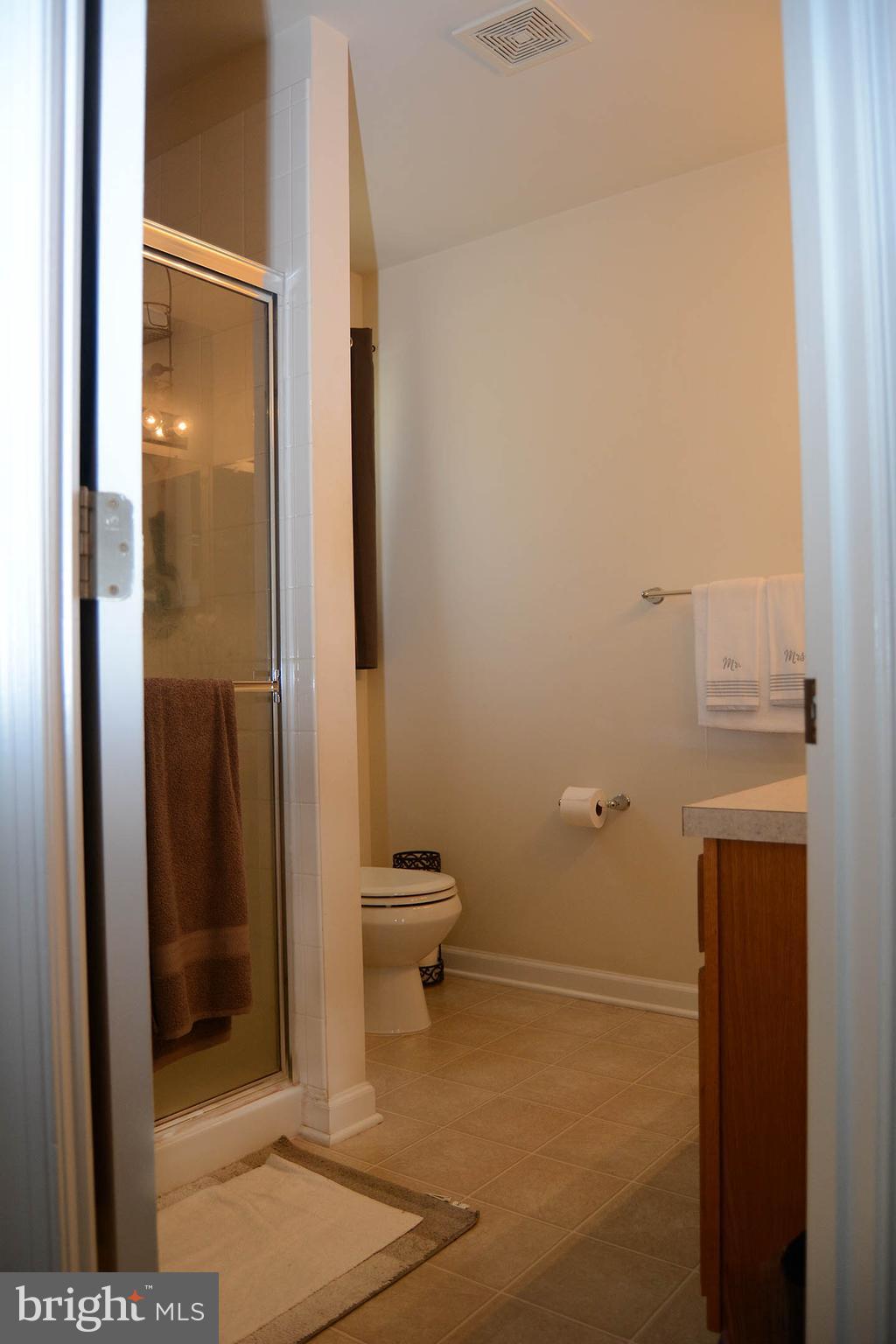 ST CHARLES SUB - SHEFFIELD - Residential Lease