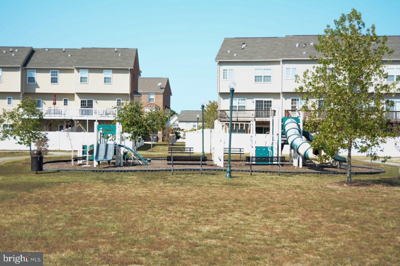 ST CHARLES SUB - SHEFFIELD - Residential Lease