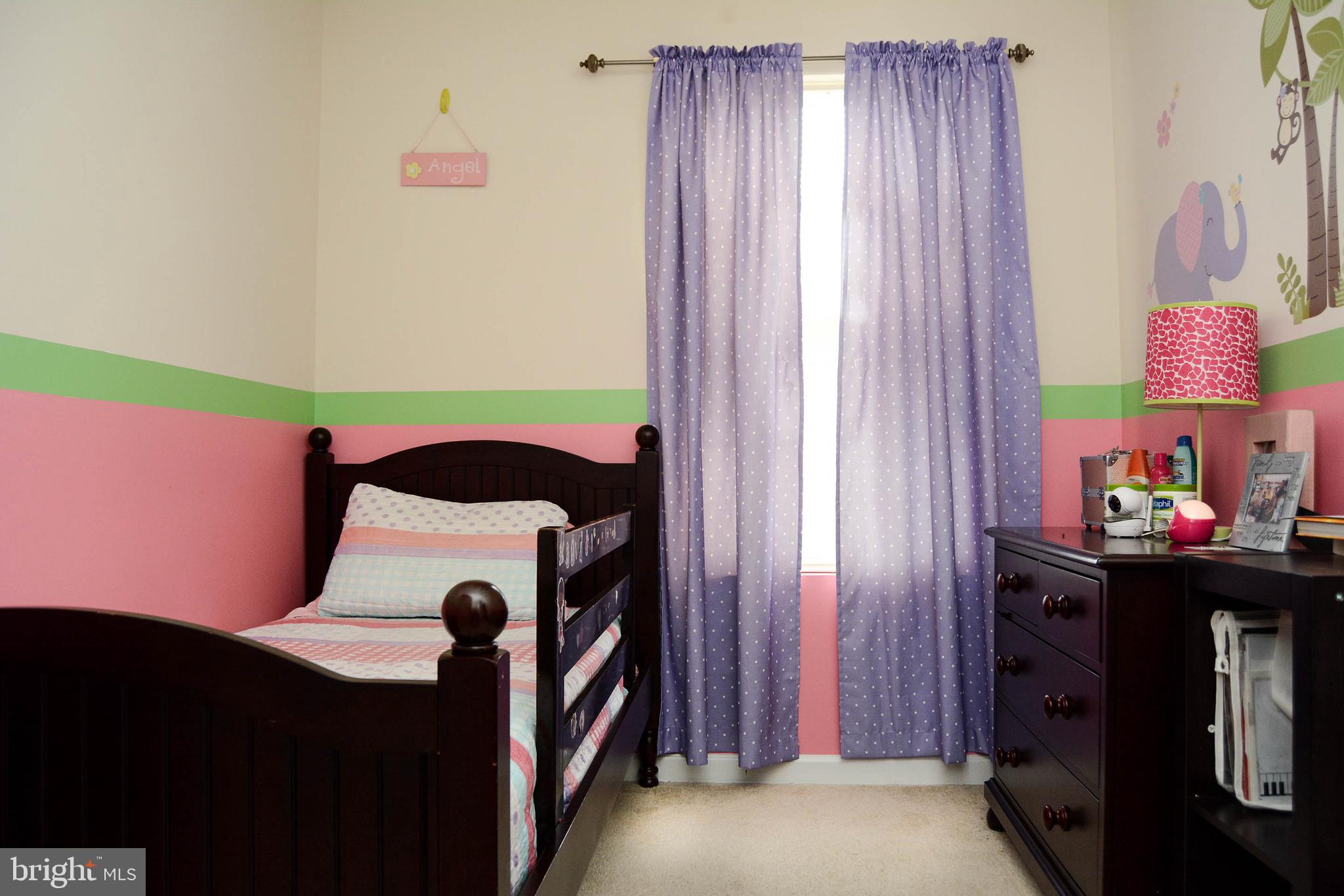 ST CHARLES SUB - SHEFFIELD - Residential Lease