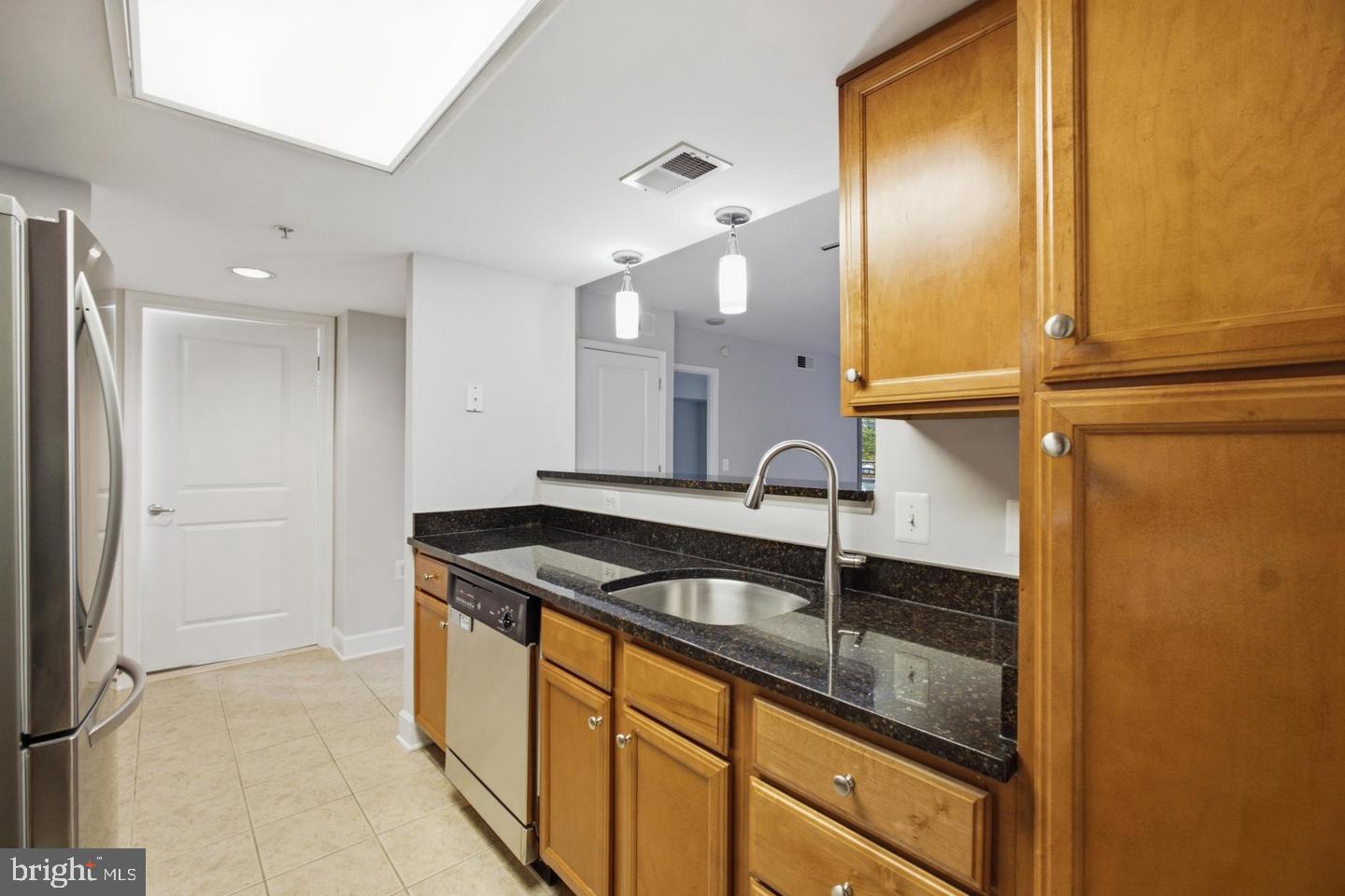 11800 SUNSET HILLS ROAD 202