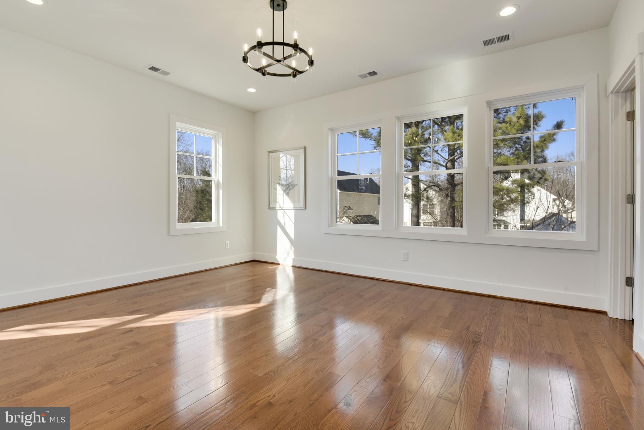 BON AIR - Residential