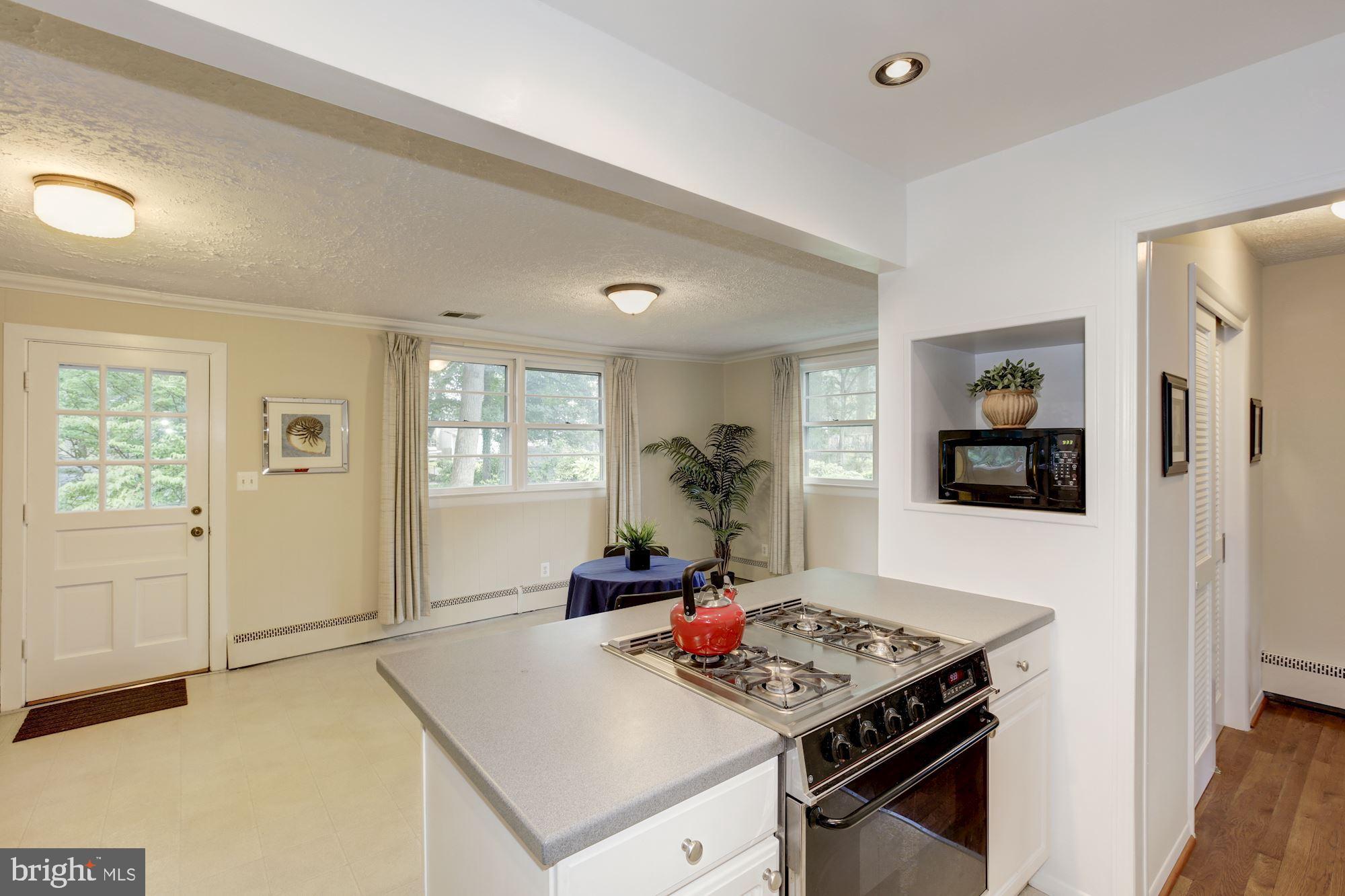 PIMMIT HILLS - Residential