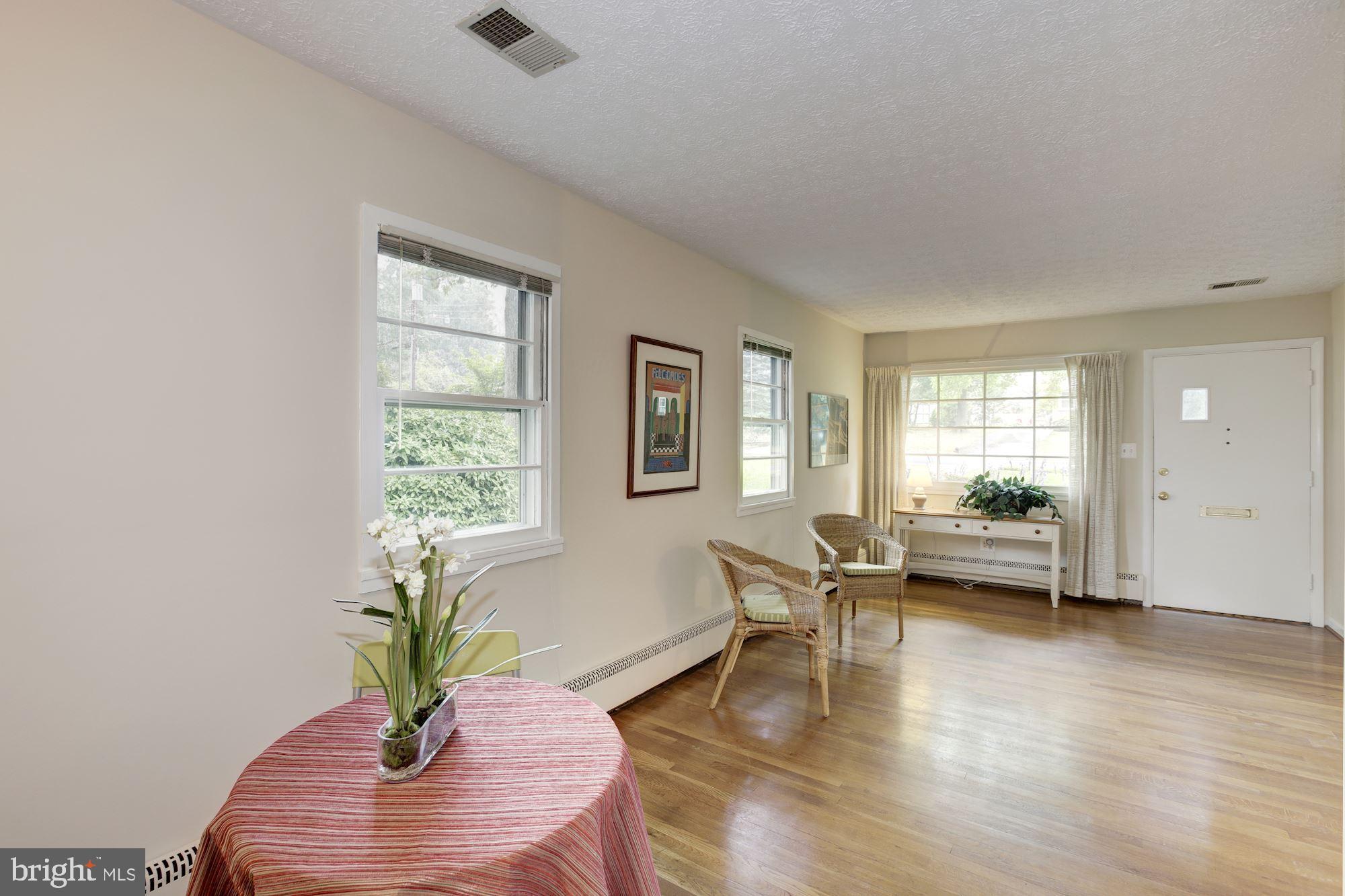 PIMMIT HILLS - Residential