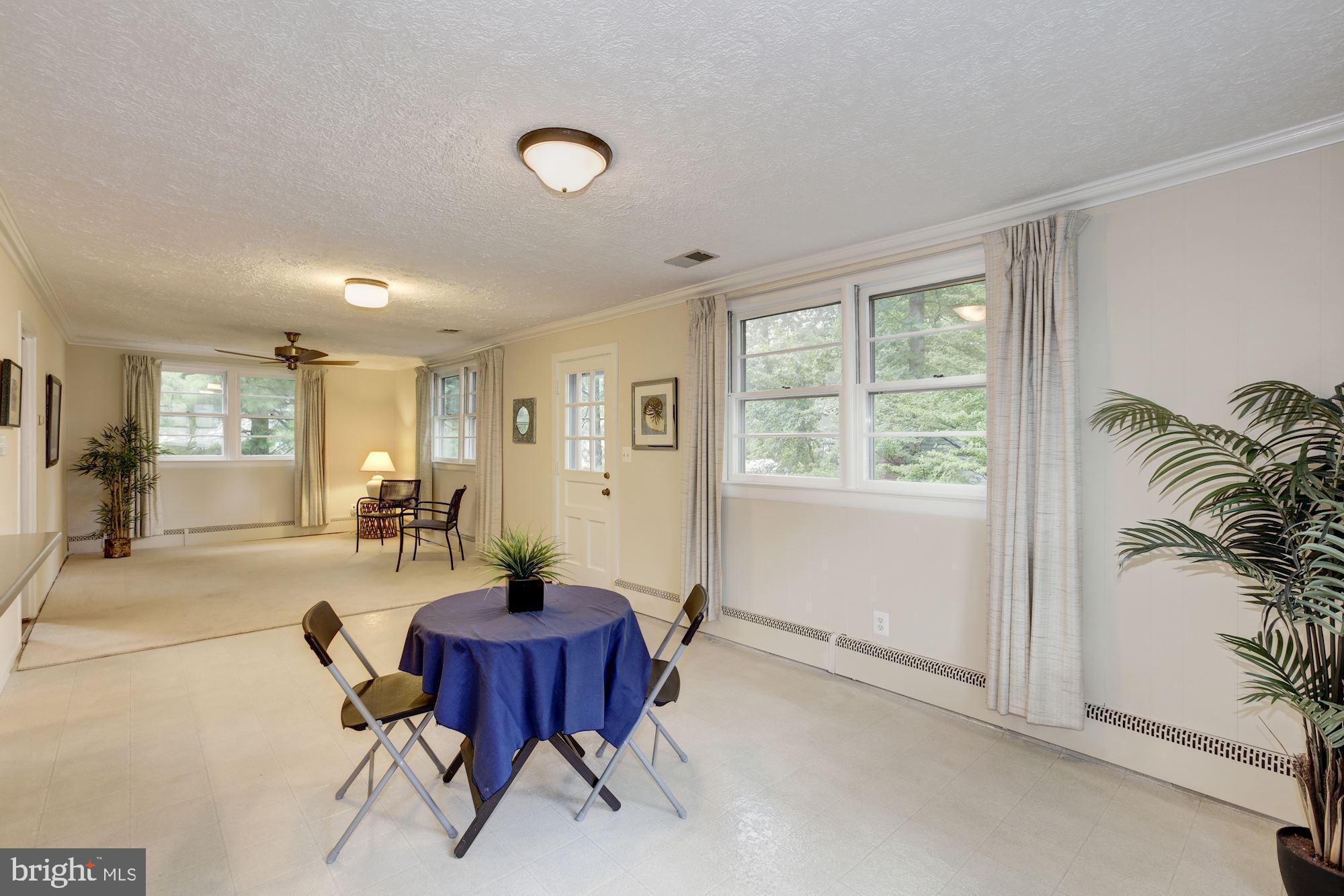 PIMMIT HILLS - Residential