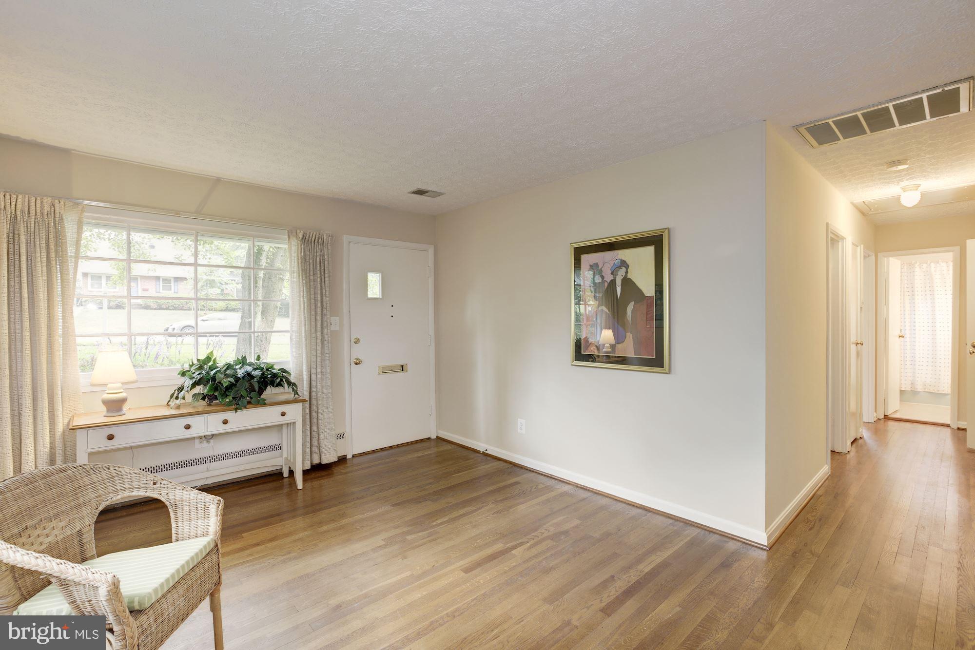 PIMMIT HILLS - Residential