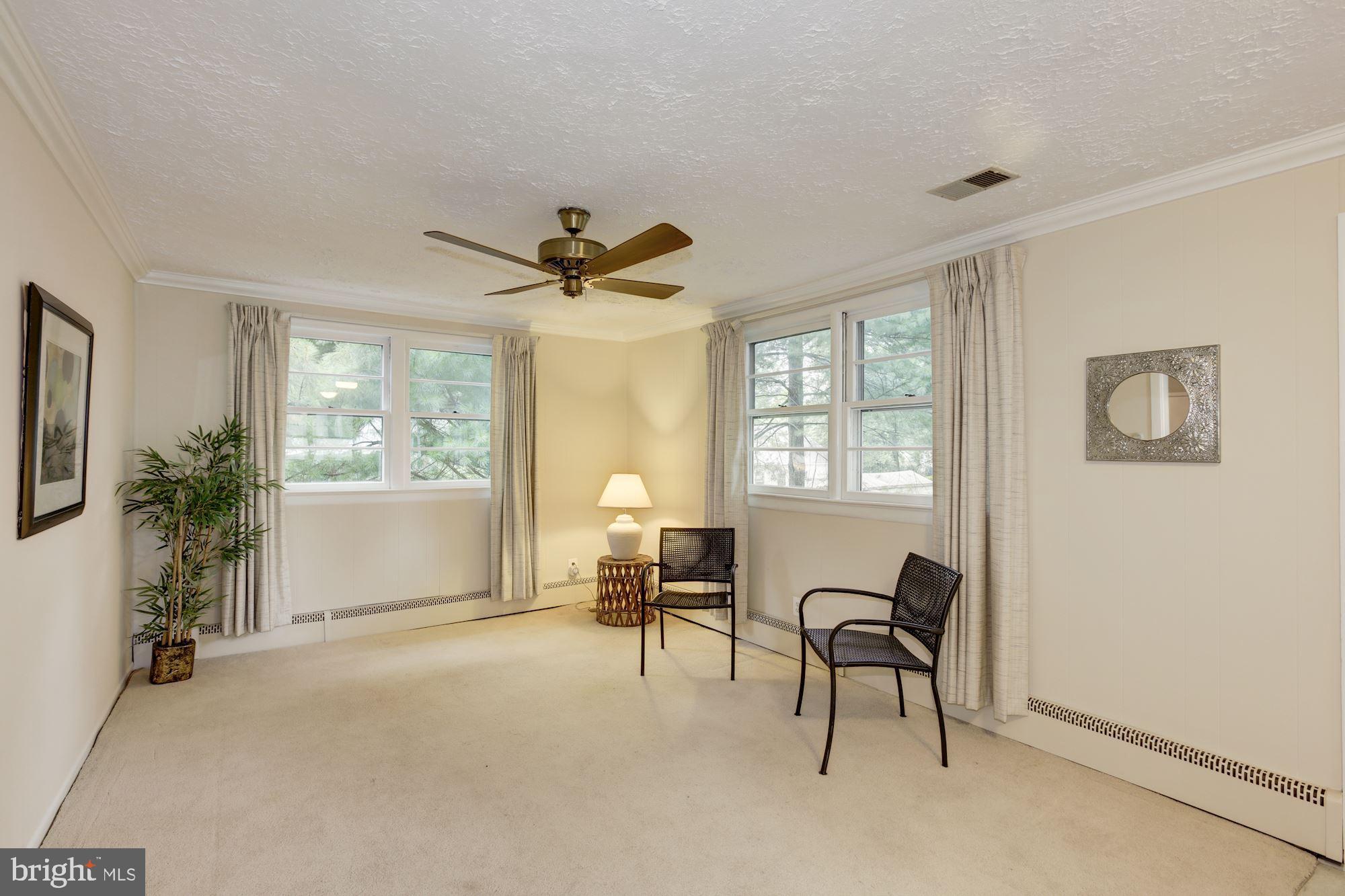 PIMMIT HILLS - Residential