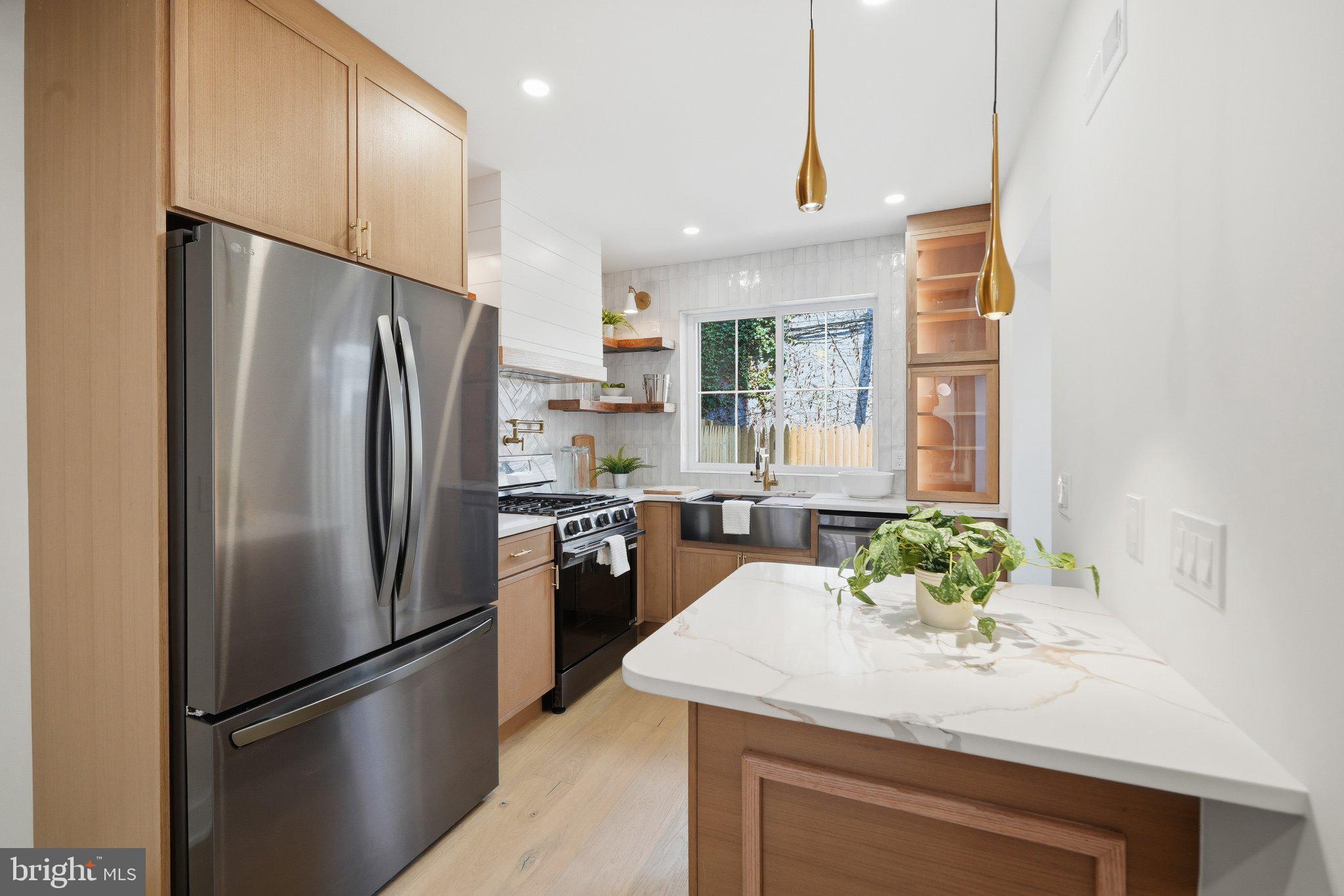 2216 TULIP STREET