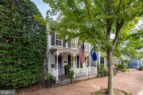Photo of 620 S Saint Asaph Street S, ALEXANDRIA, VA 22314 (MLS # VAAX2065144)