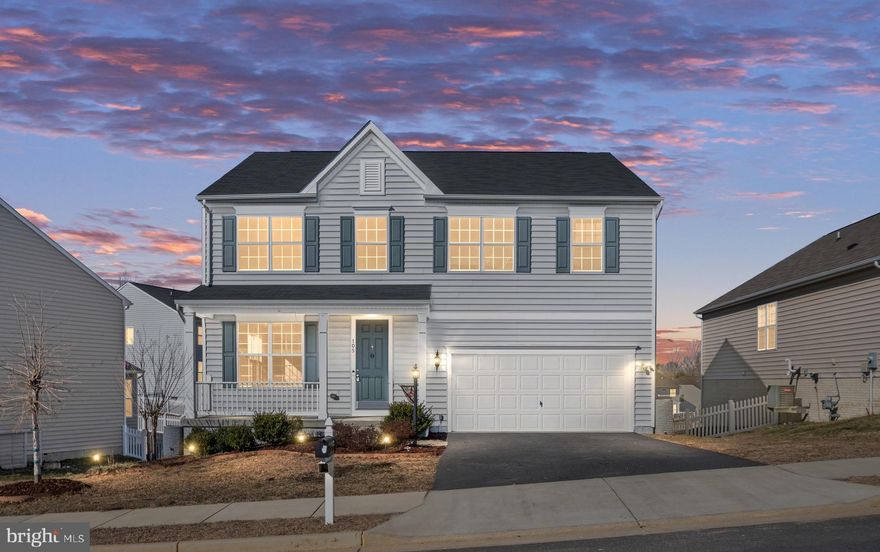 Beautiful, bright and spacious 3-Level single family home. Walking distance to Leeland Station VRE. 
5 Bedrooms, 3 1/2 Bathrooms.  Including finished Basement, total living square feet over 3,800sf.  
Wonderful quiet neighborhood. Close to Schools. Neighborhood amenities include Club House, Outdoor Pool, Tennis Courts, Tot Lots/Playground.  Well designed open floor plan.  Sunlit Kitchen with island and stainless steel appliances.  Spacious Family Room for entertaining guests.  Home has been recently renovated with laminate flooring throughout and a 2nd-Level Loft.  Walk-out finished Basement with over 1,000sf.  Large Recreation Room, bedroom and a full bath. Some photos are virtually staged. 
OPEN HOUSE CANCELLED. PROPERTY PENDING.