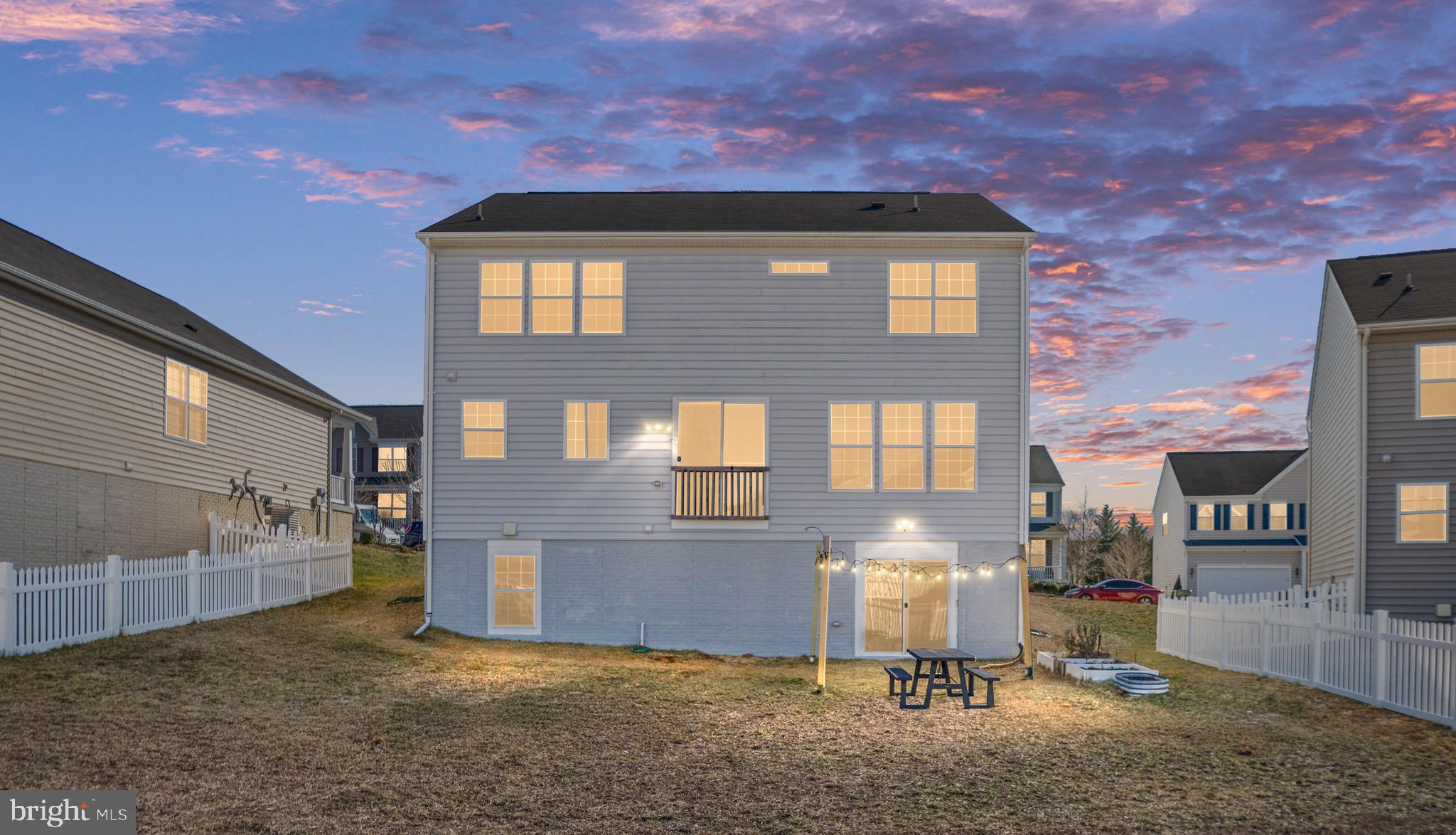 LEELAND STATION - Residential