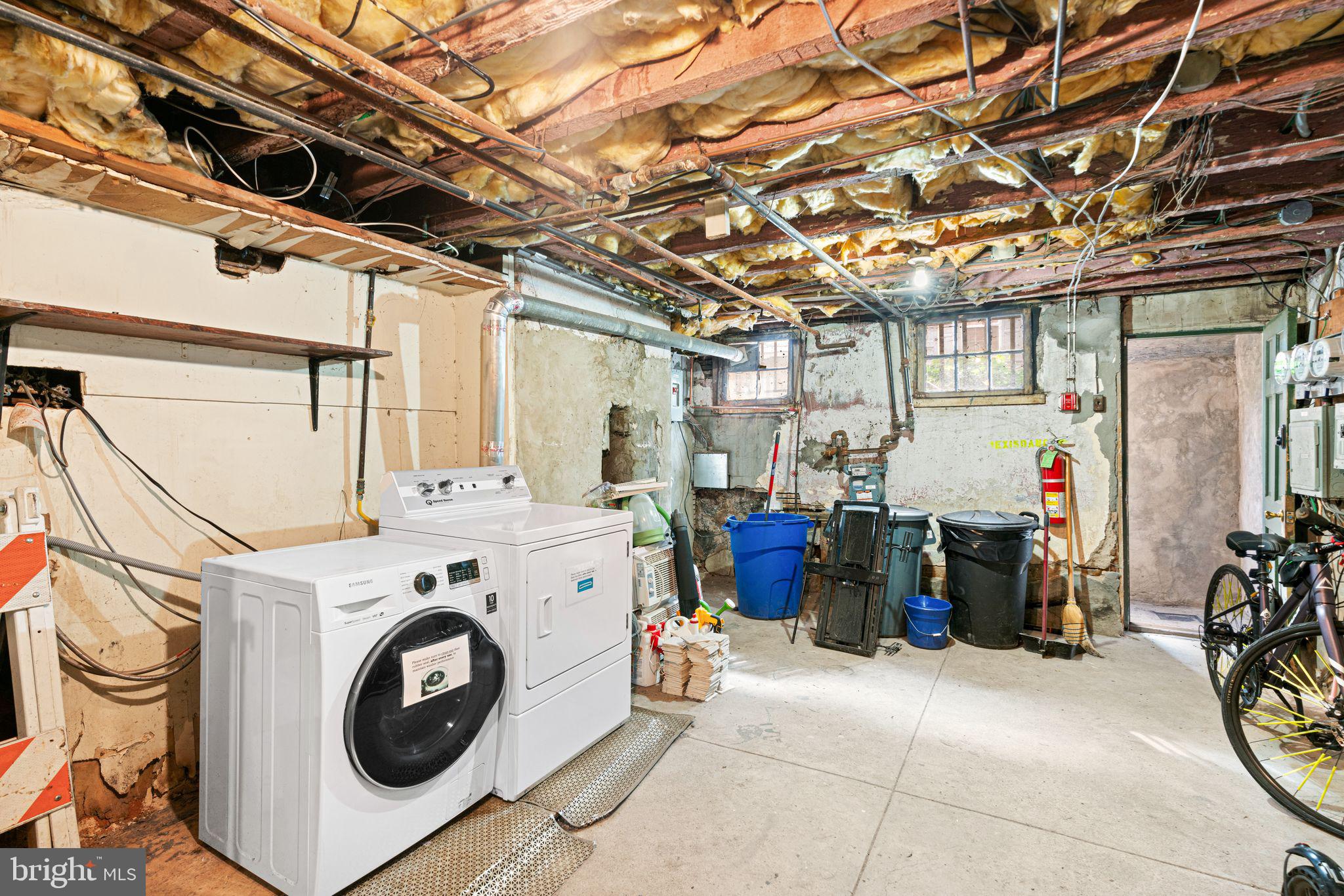 WASHINGTON SQ WEST - Residential Income