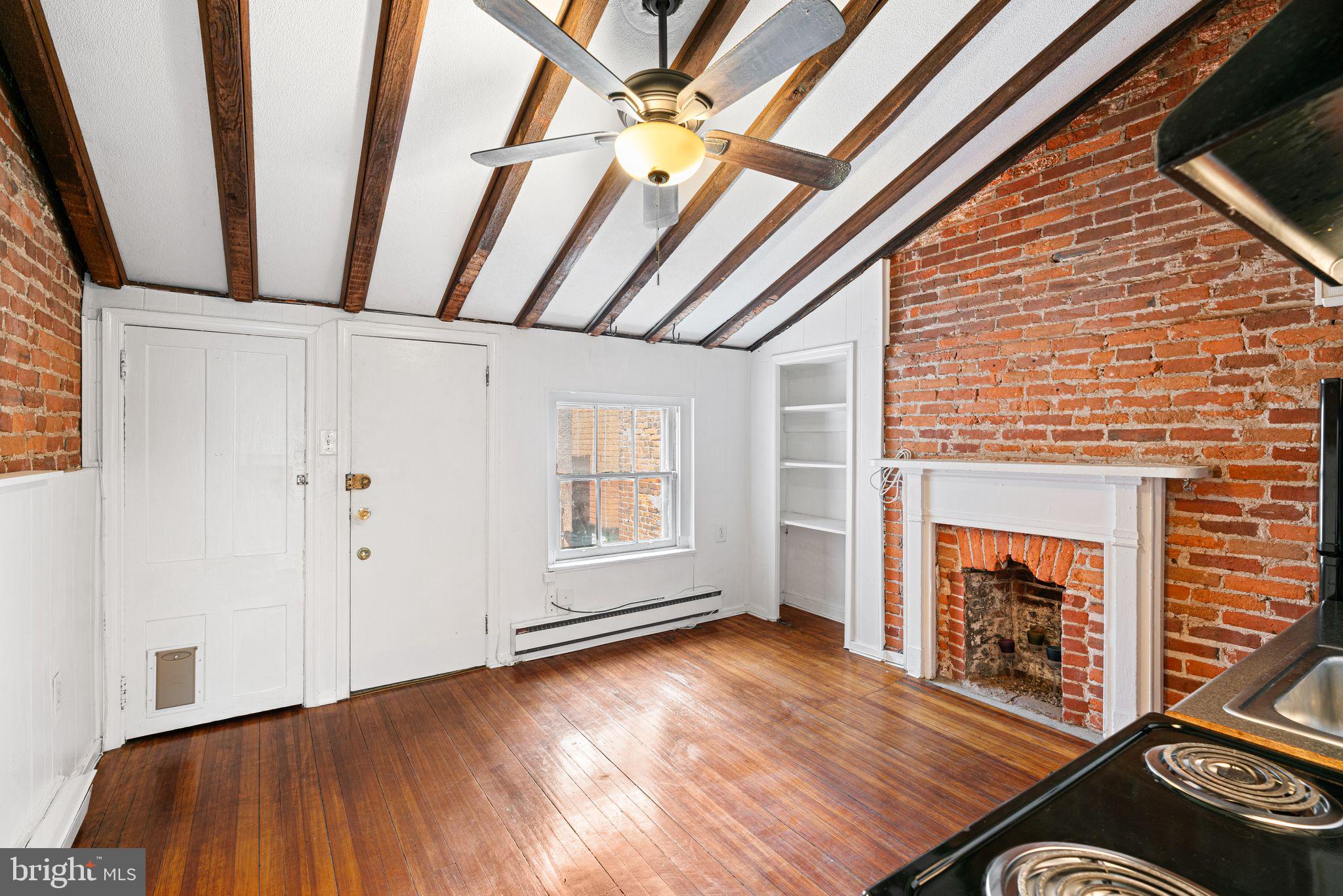 WASHINGTON SQ WEST - Residential Income