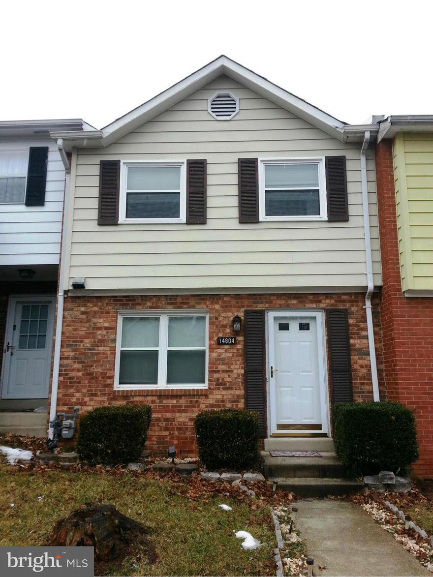 Great Rental Available NOW...3 Bedrooms, 2 Full Baths and 1 Half-Bath. Owner has maintained very well!!!  Kitchen completely remodeled ( with Gas Cooking)... all Baths have  been completely remodeled..... Home also has Updated Flooring and Windows..... You will Love the Sliding Glass Doors from the Living Room leading onto a Deck... Home also comes with a Washer and Dryer. Great Opportunity!!