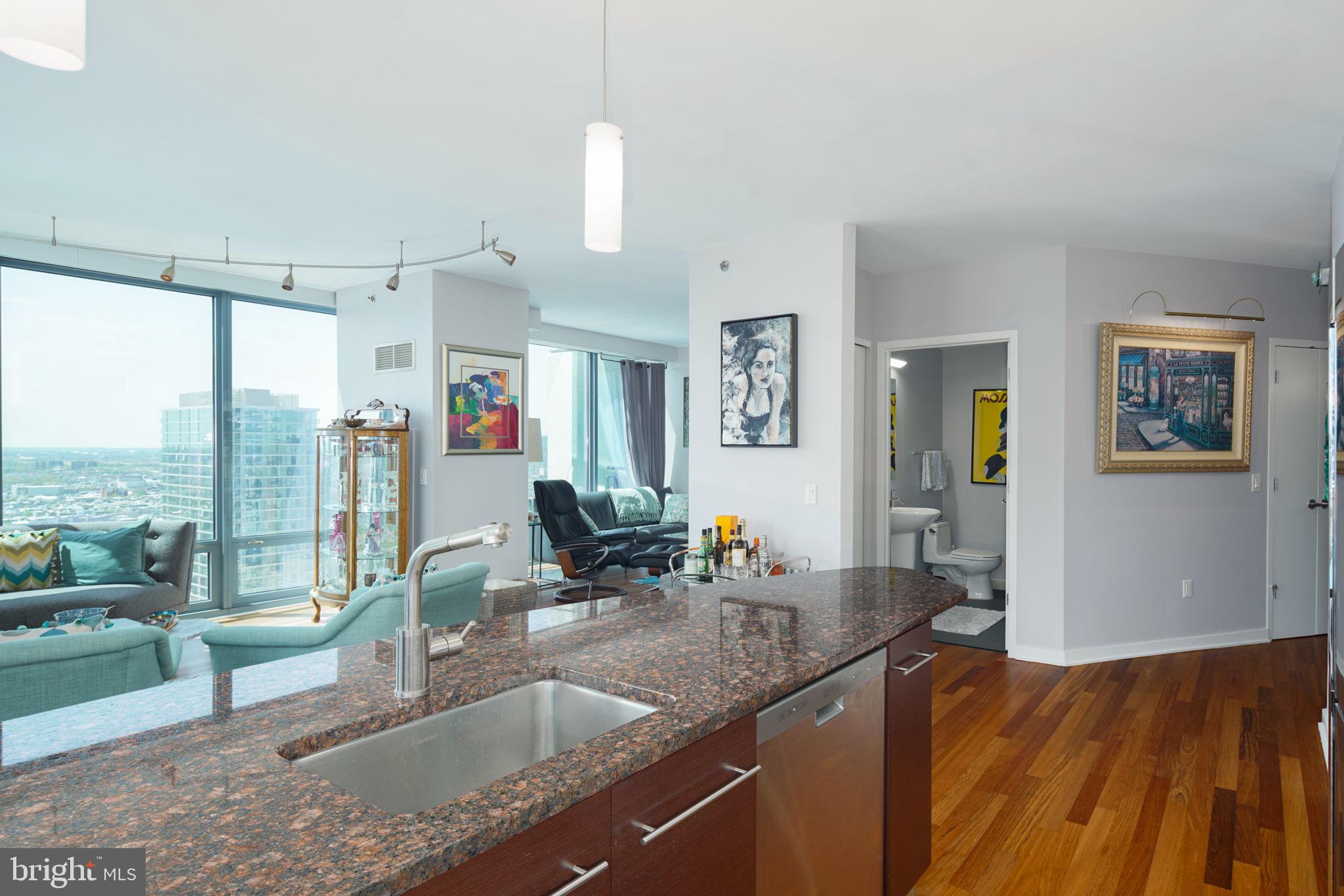 RITTENHOUSE SQUARE - Residential