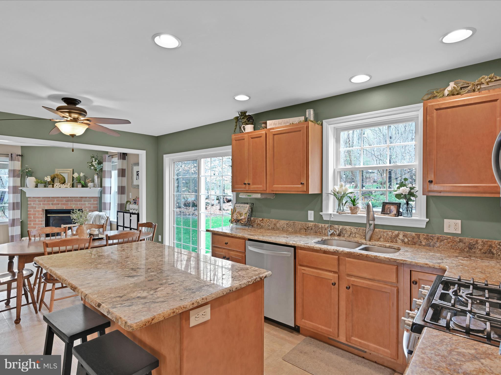 ELIZABETHTOWN - Residential