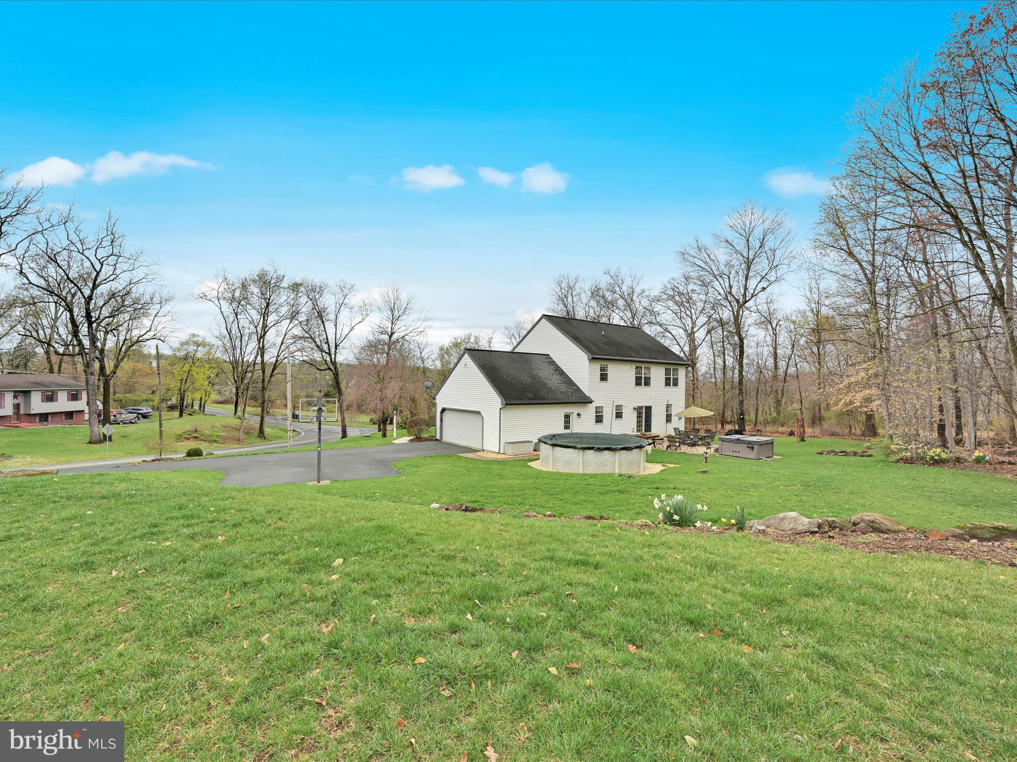 ELIZABETHTOWN - Residential