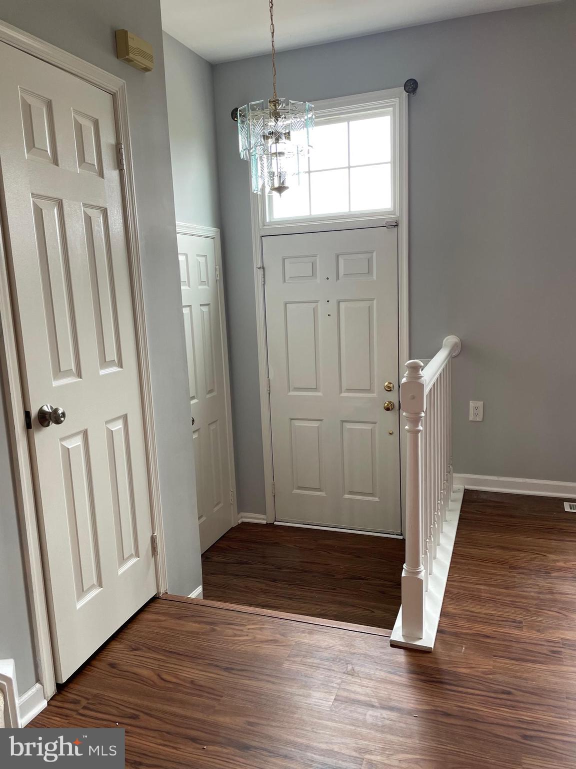 PARADISE - Residential Lease