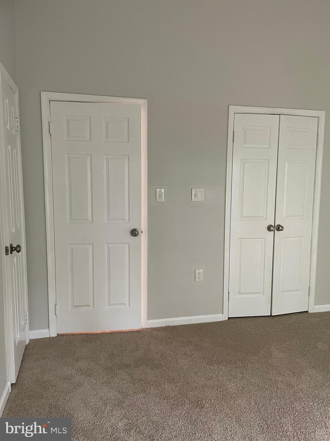 PARADISE - Residential Lease