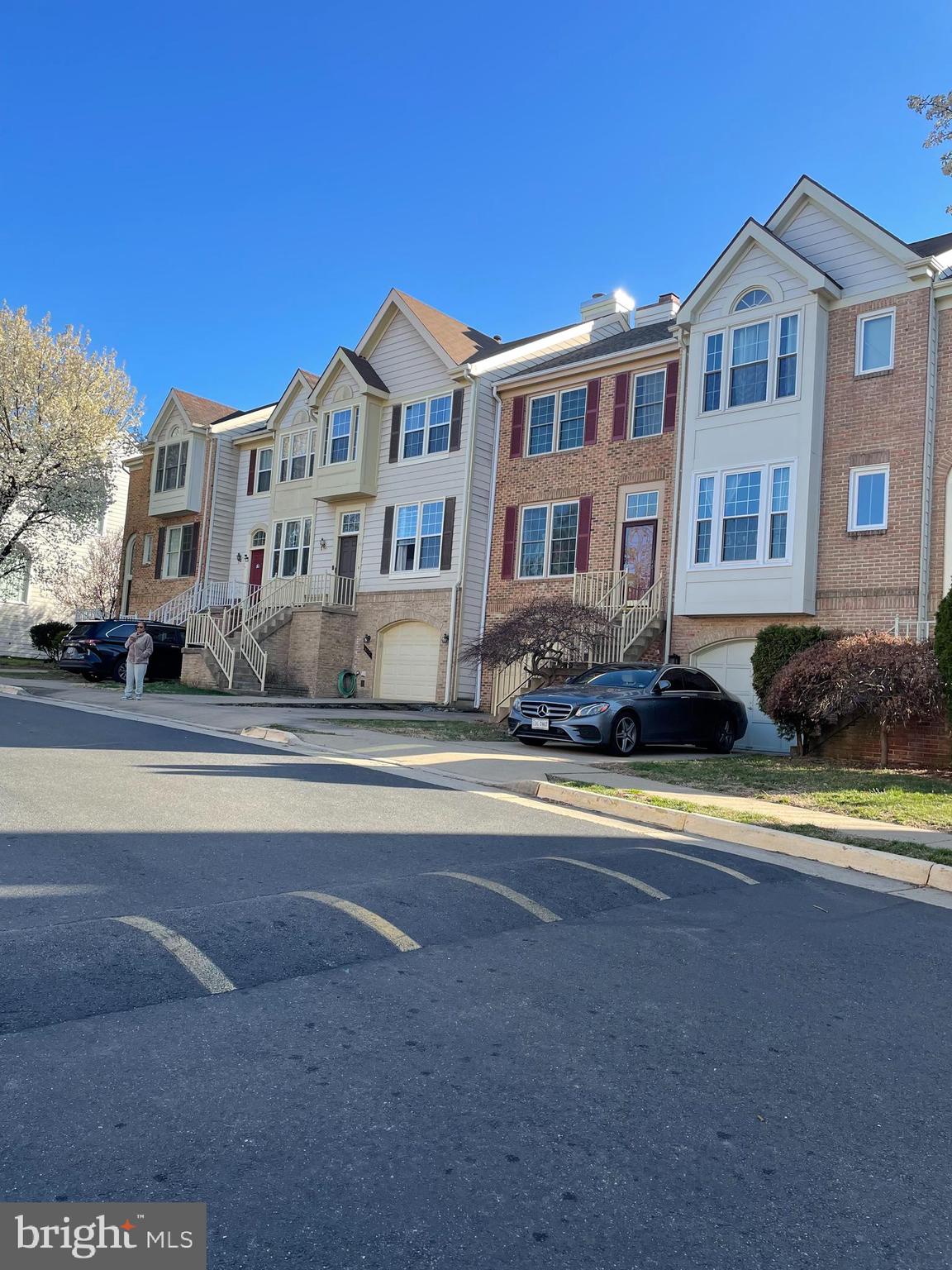 PARADISE - Residential Lease