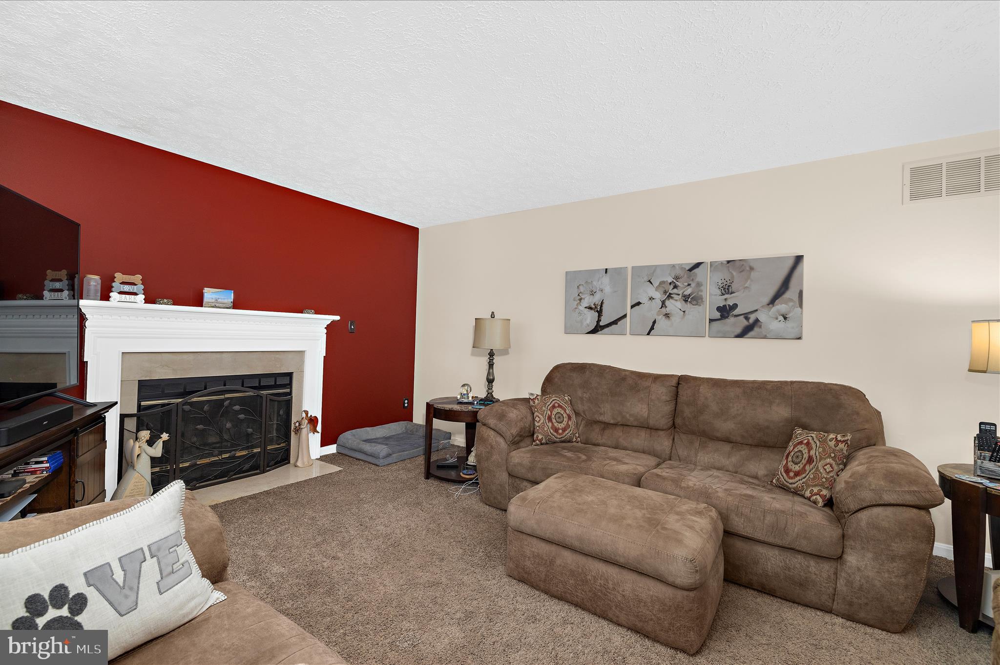 WOODLAND RUN - Residential