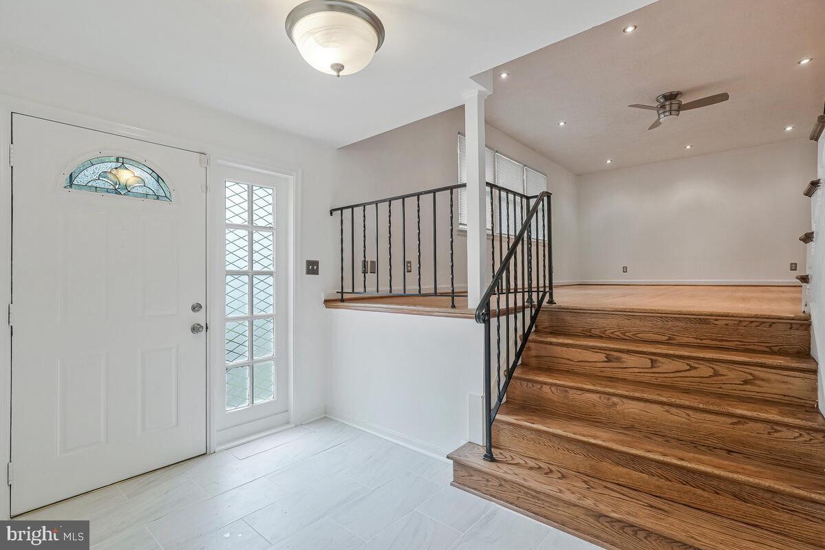 FOREST KNOLLS - Residential