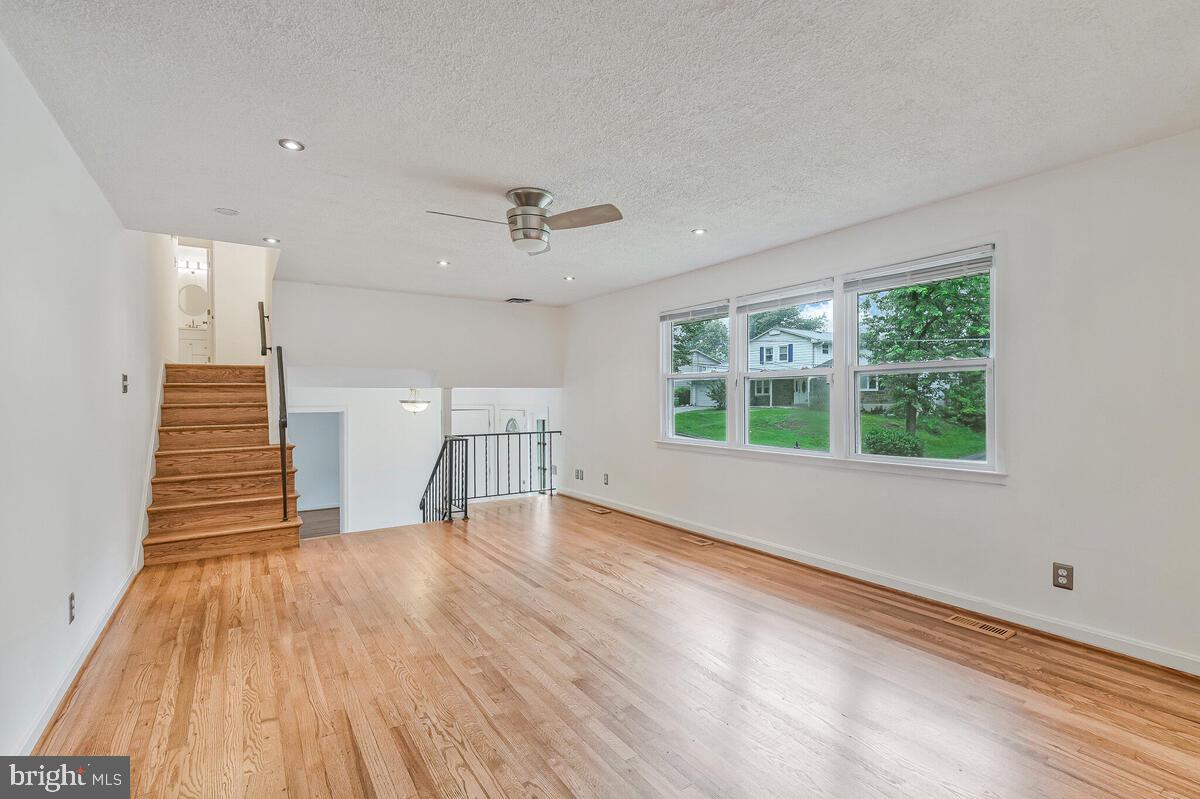 FOREST KNOLLS - Residential