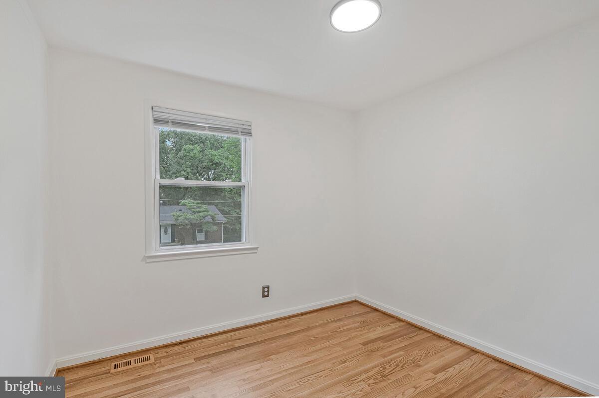 FOREST KNOLLS - Residential