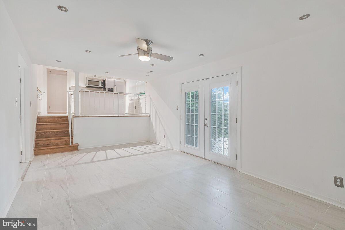 FOREST KNOLLS - Residential