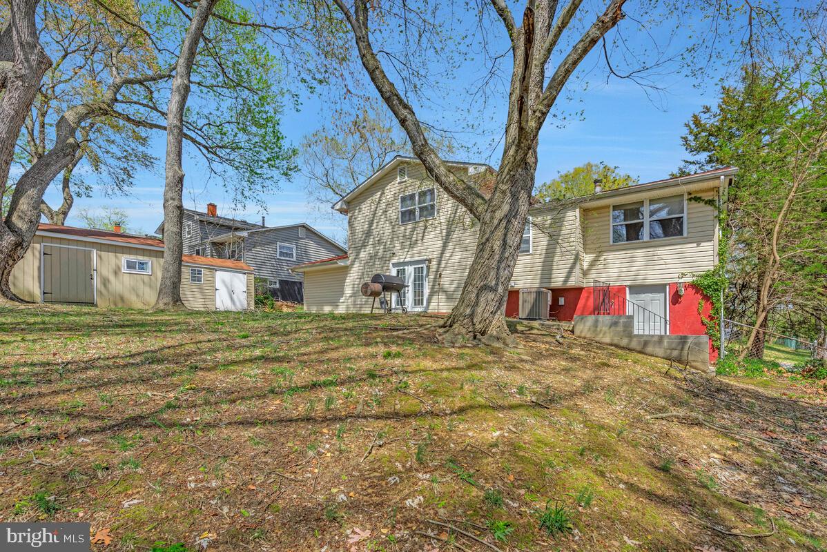 FOREST KNOLLS - Residential