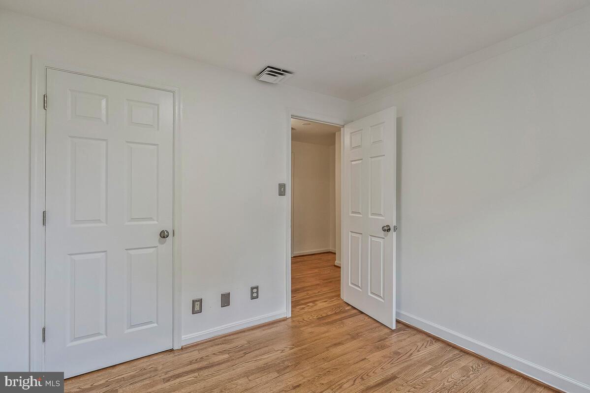 FOREST KNOLLS - Residential