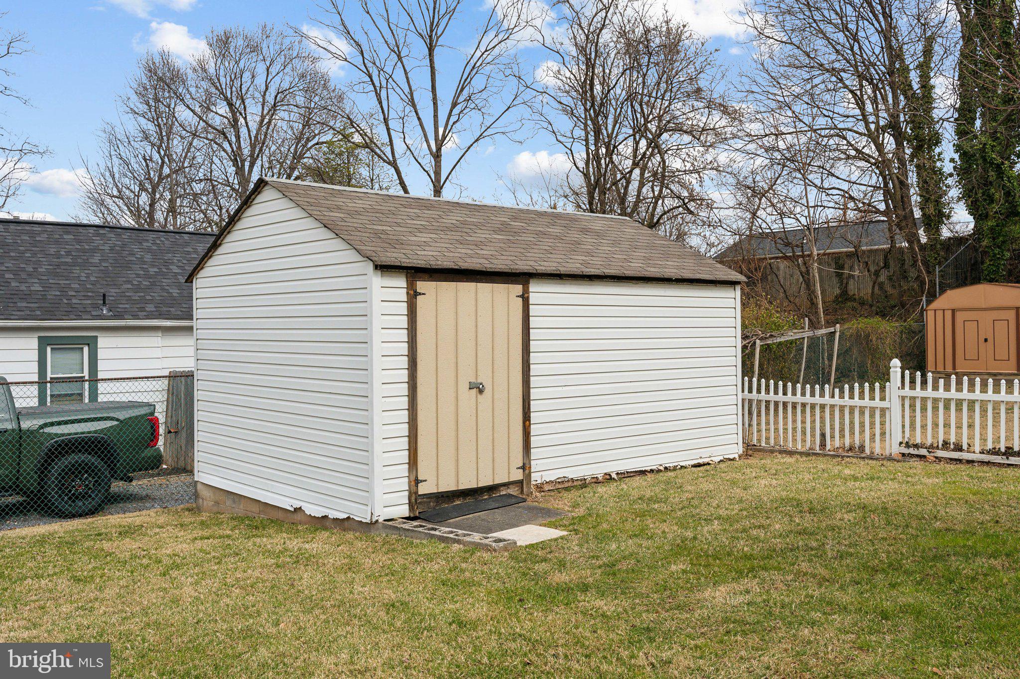 HARRIETT PARK - Residential