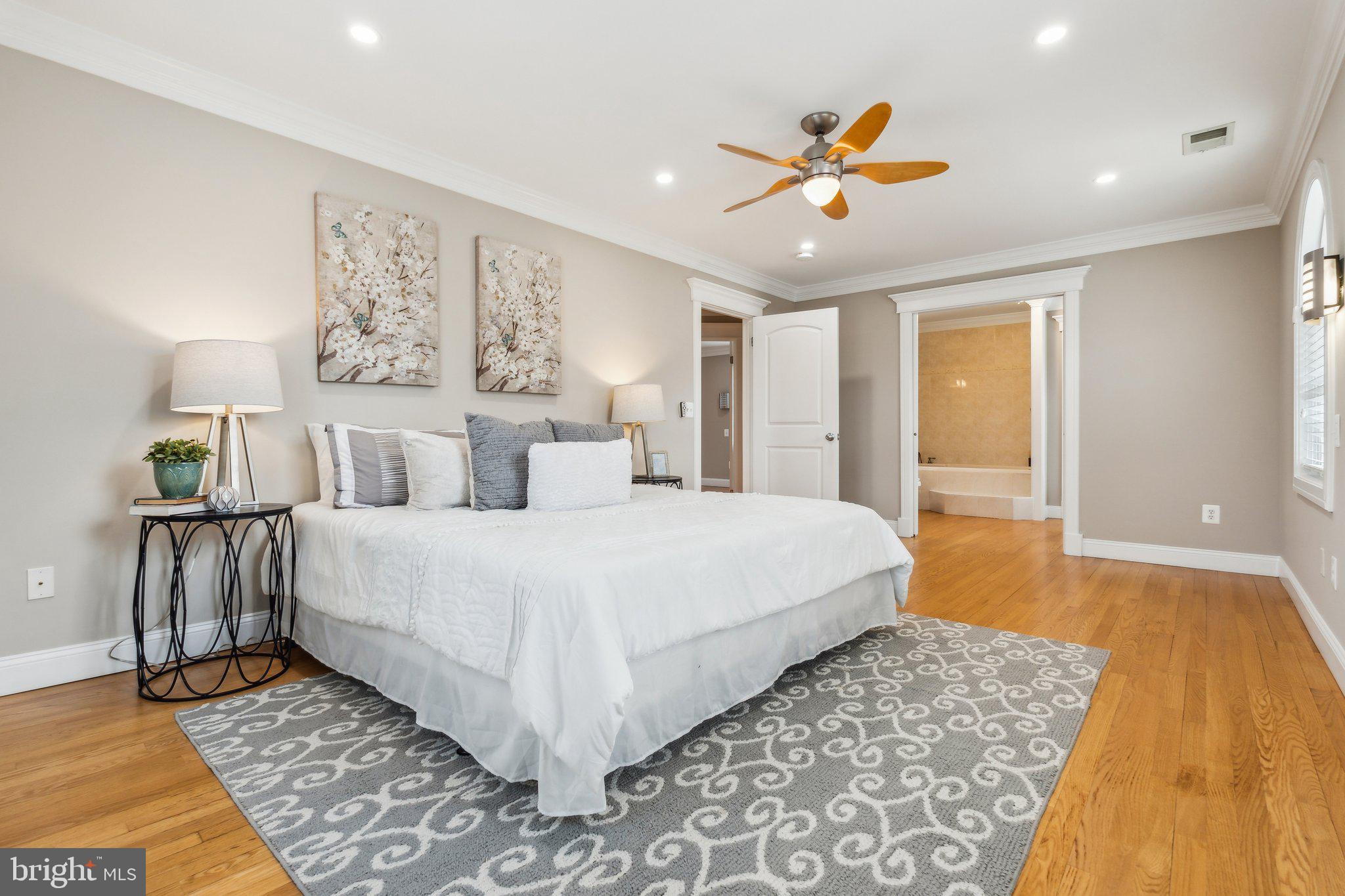 HARRIETT PARK - Residential