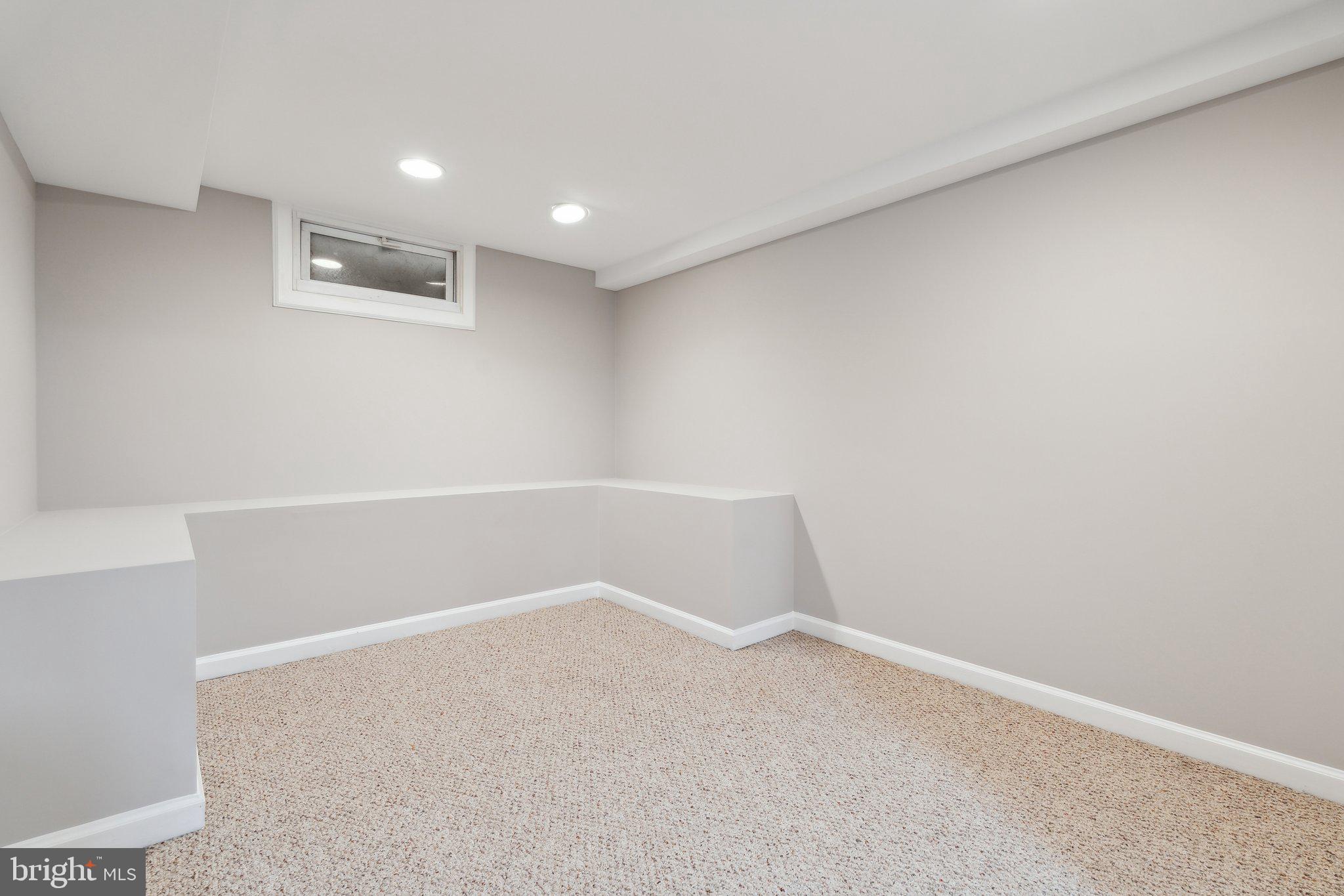 HARRIETT PARK - Residential