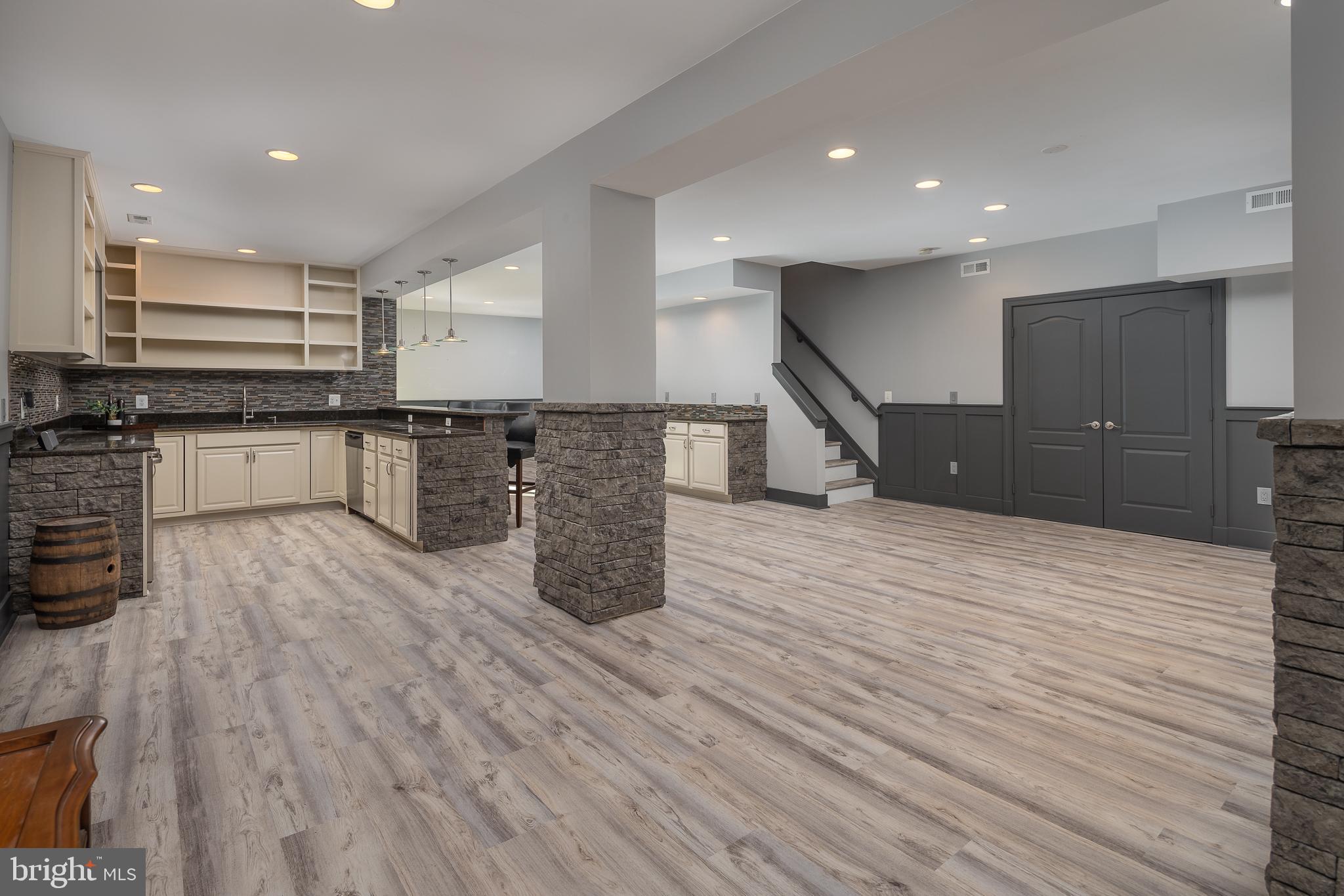 DOMINION VALLEY COUNTRY CLUB - Residential