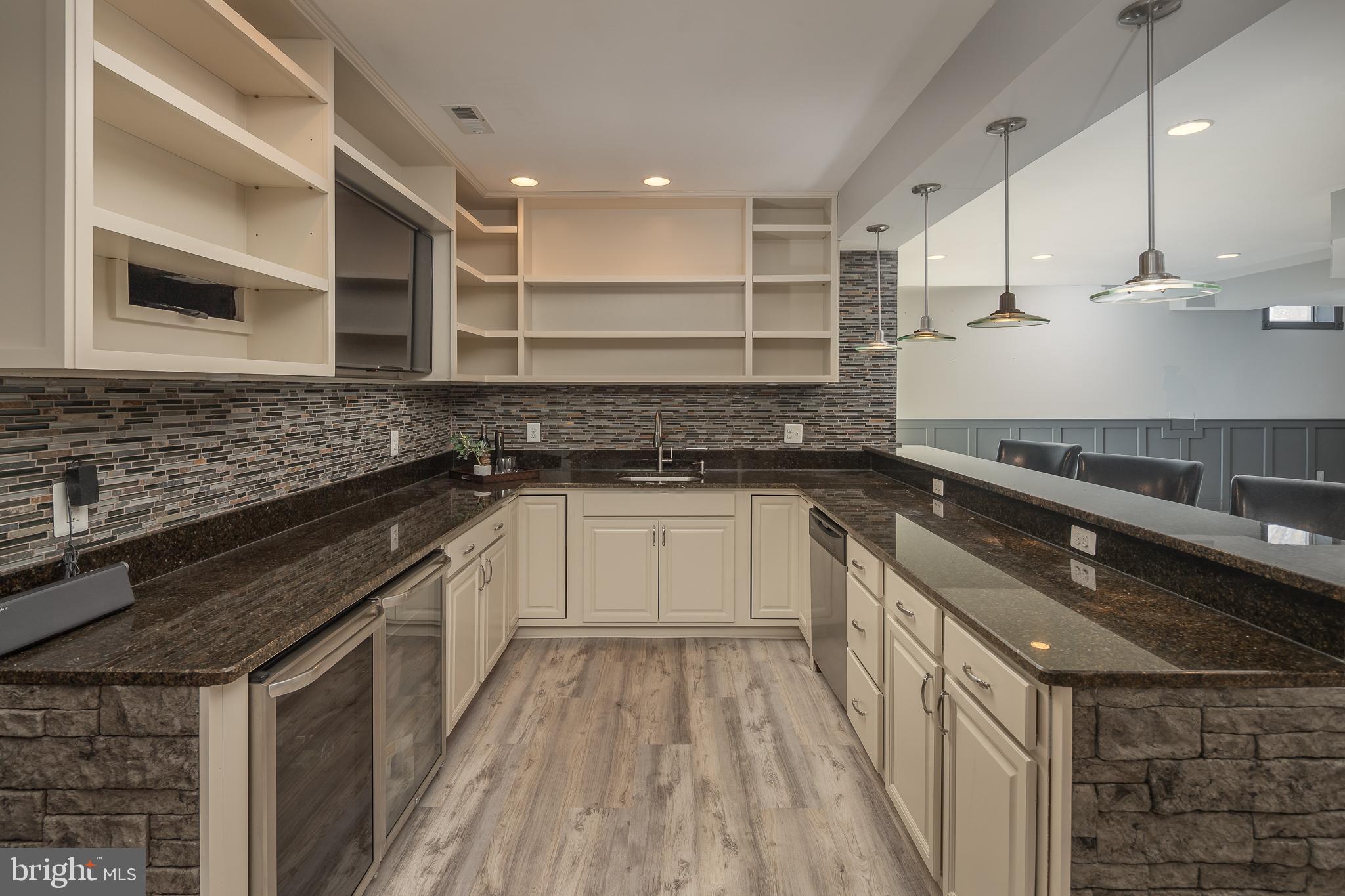 DOMINION VALLEY COUNTRY CLUB - Residential